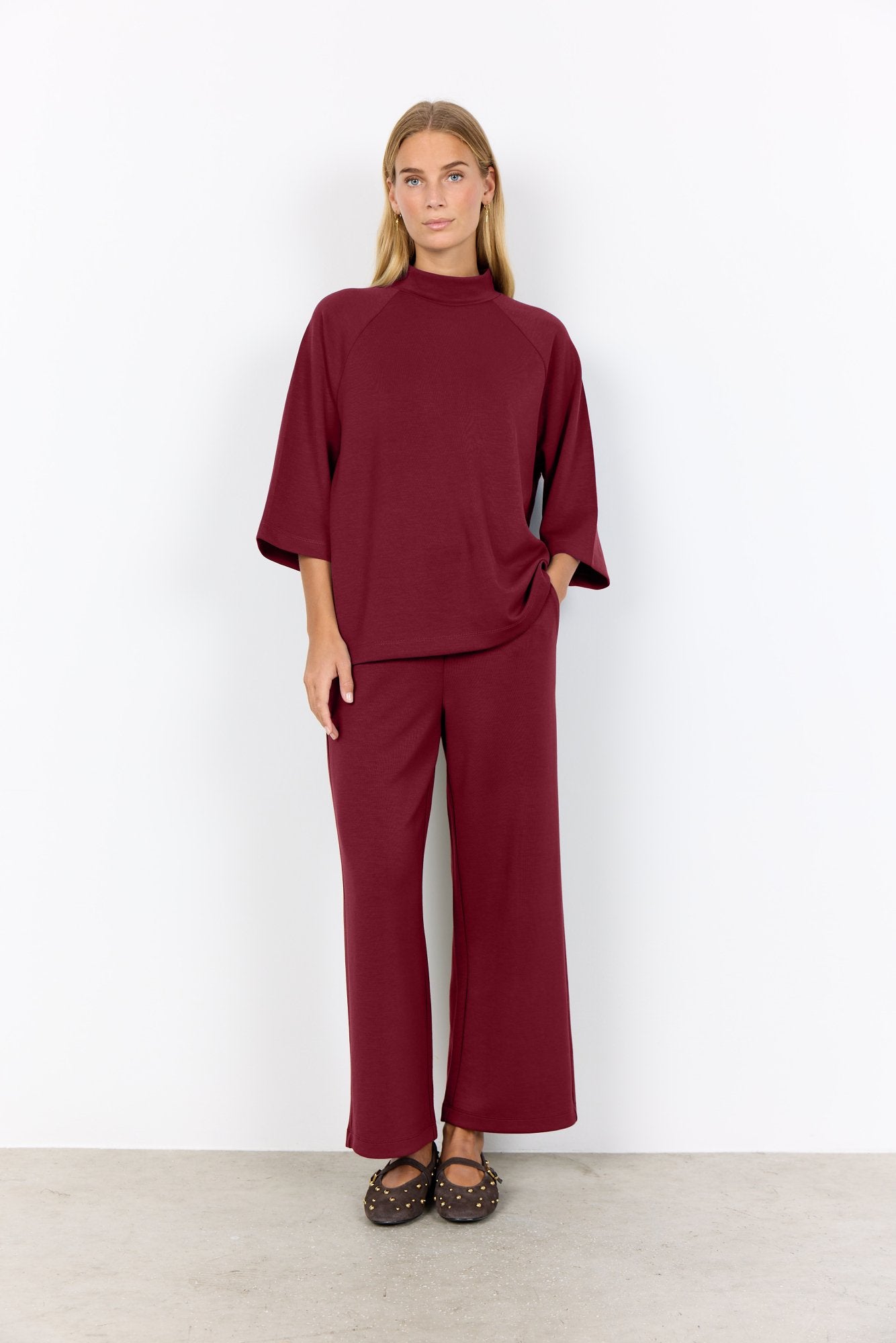 Sc-banu 261 (Dark Red)