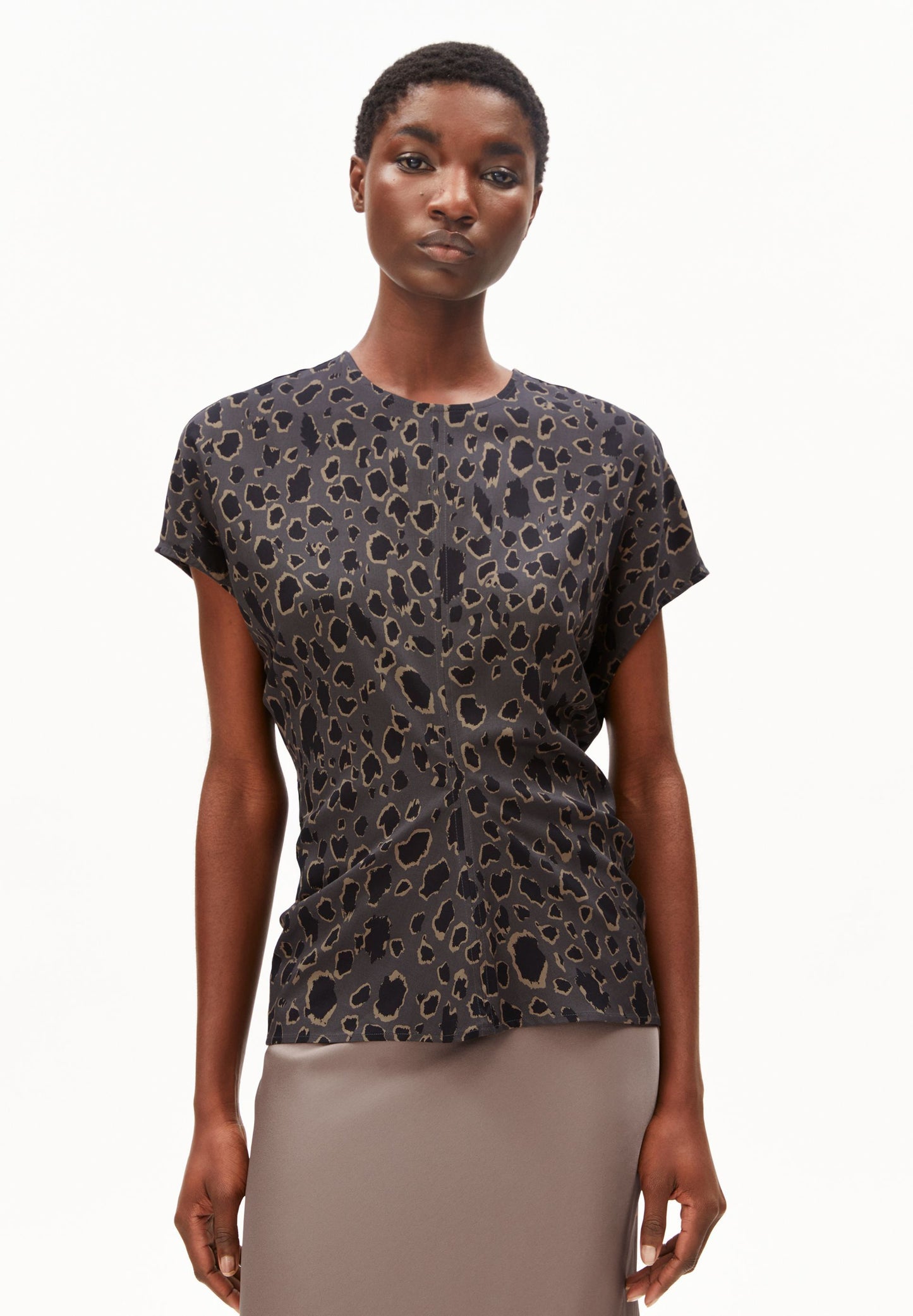 Leo Bat Wing Blouse (Dark Steel-blac)