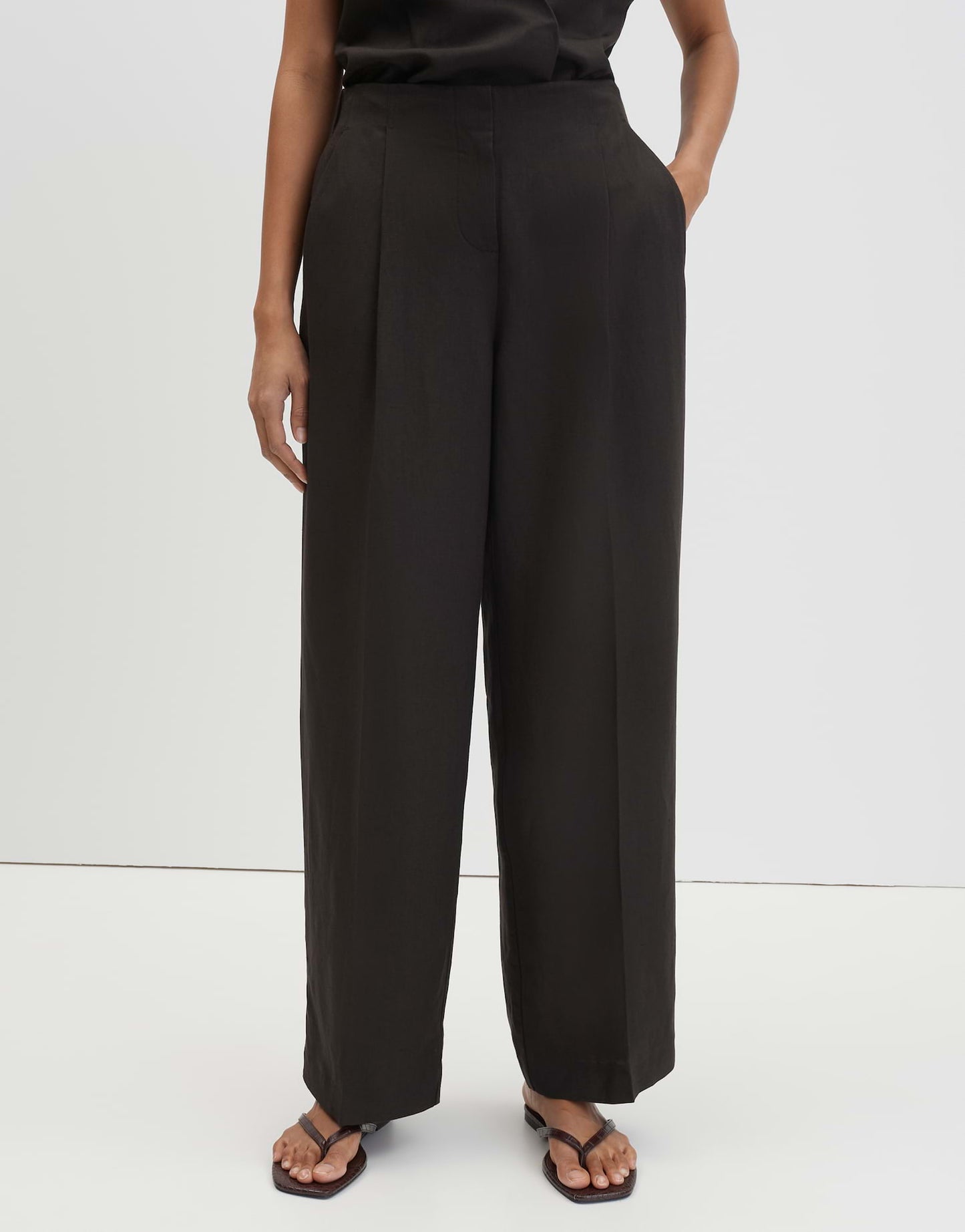 Cisilia linen (Dark Truffle)