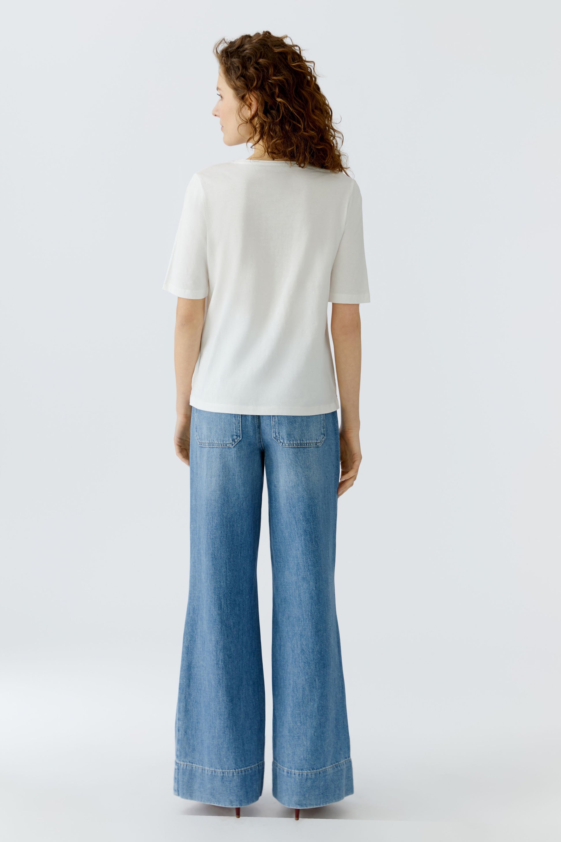 T-Shirt (Cloud Dancer)
