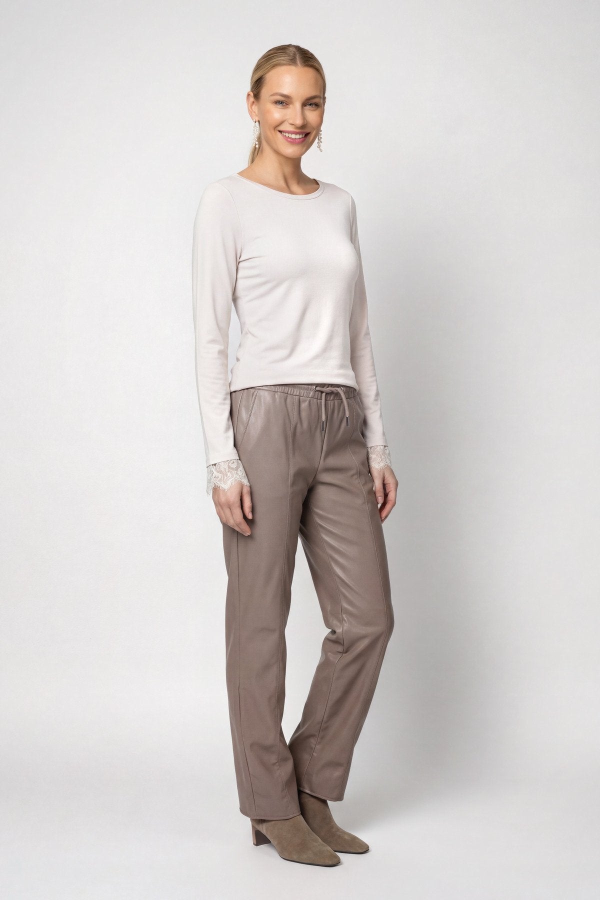 Langarmshirt mit Spitzenborte (Pearly)