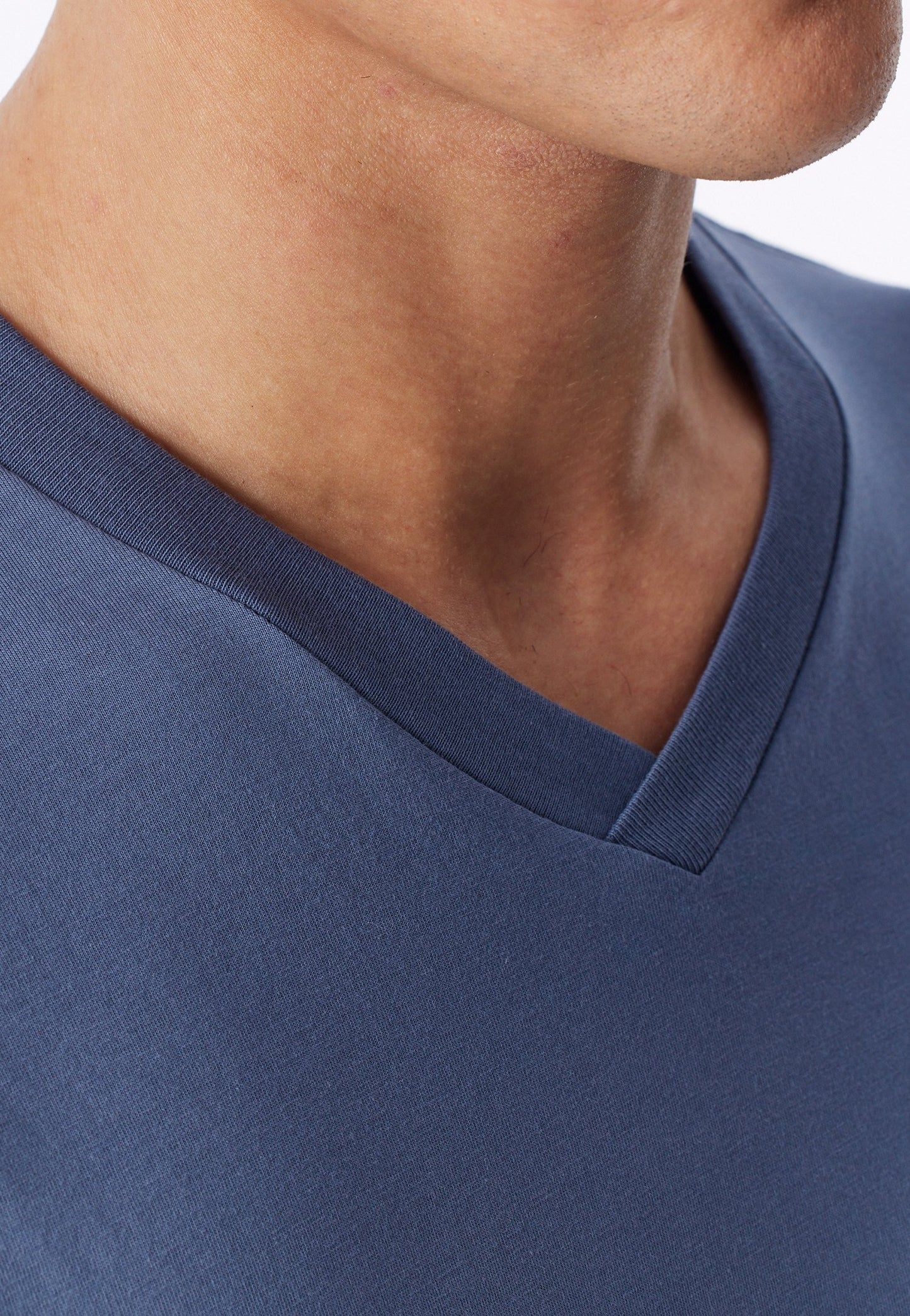 Langarmshirt V-Ausschnitt (Faded Denim)