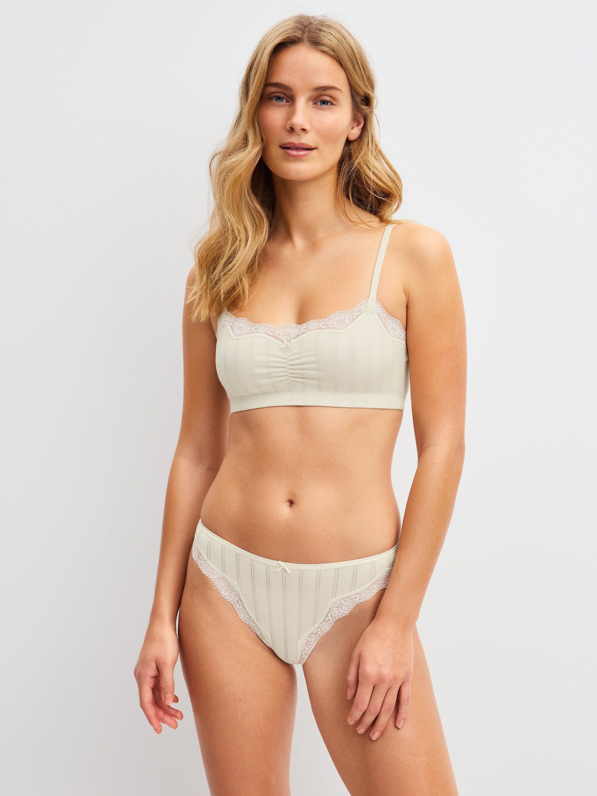 DAMEN Slip (Charm Cream)