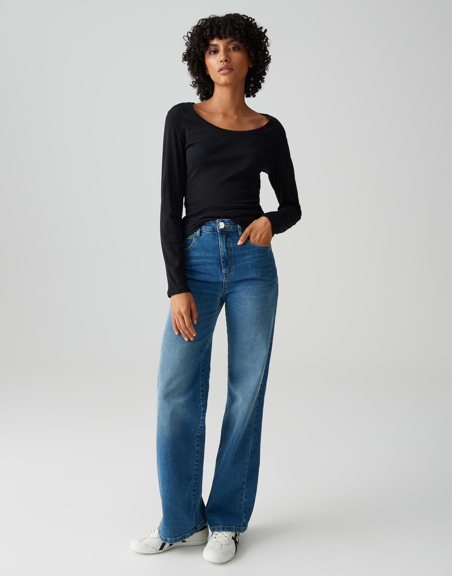 Sorana (Black)