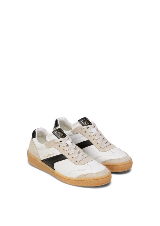 Sneaker (White/black)