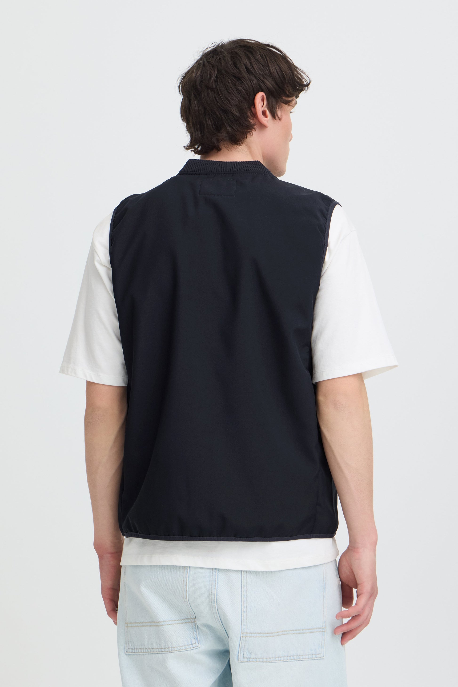 Bheverest Vest (Black Beauty)