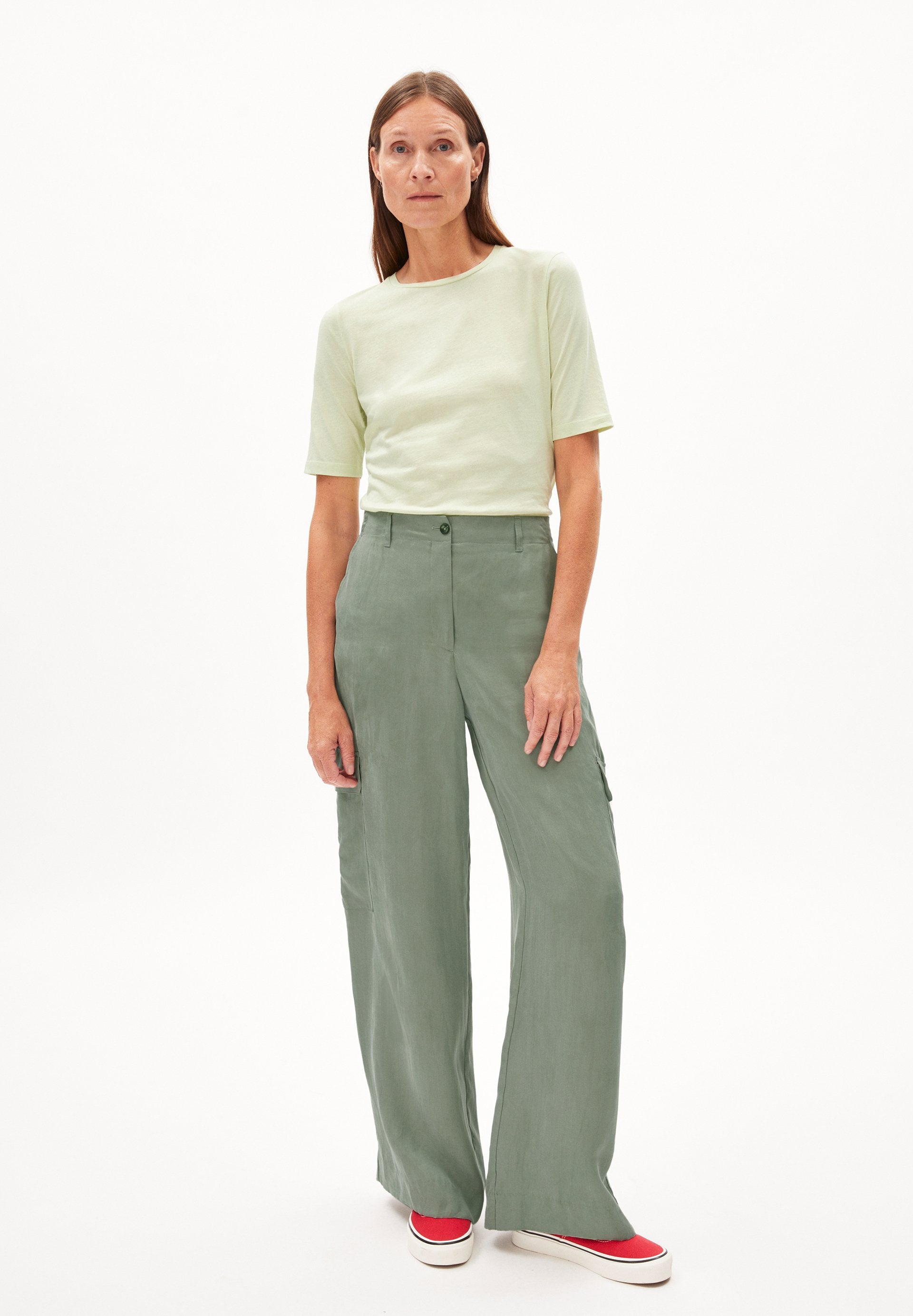 Donaaji Feaather Light (Pastel Green)