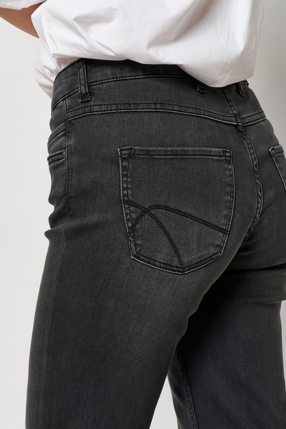 Perfect Shape Straight (Anthra Used)