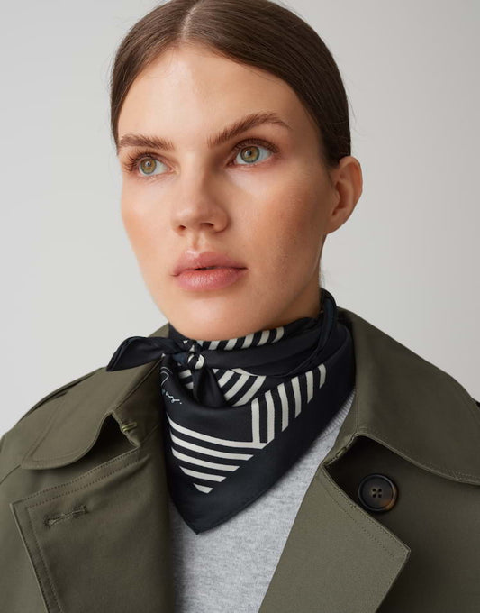 Adilly scarf