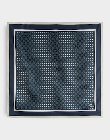 Amindy scarf