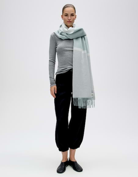 Aglinda scarf