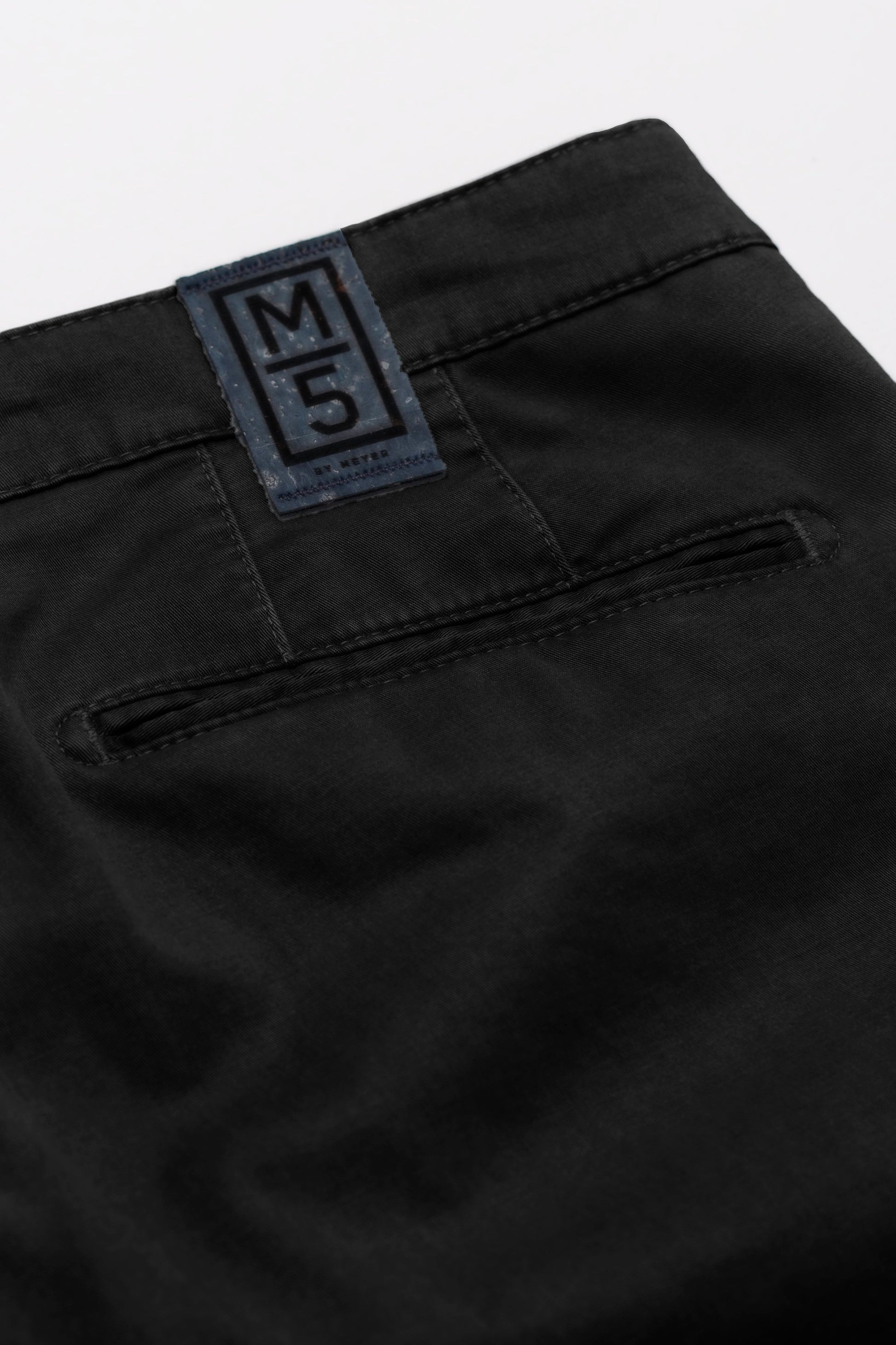 M5 Chino 9-6001 (Schwarz)