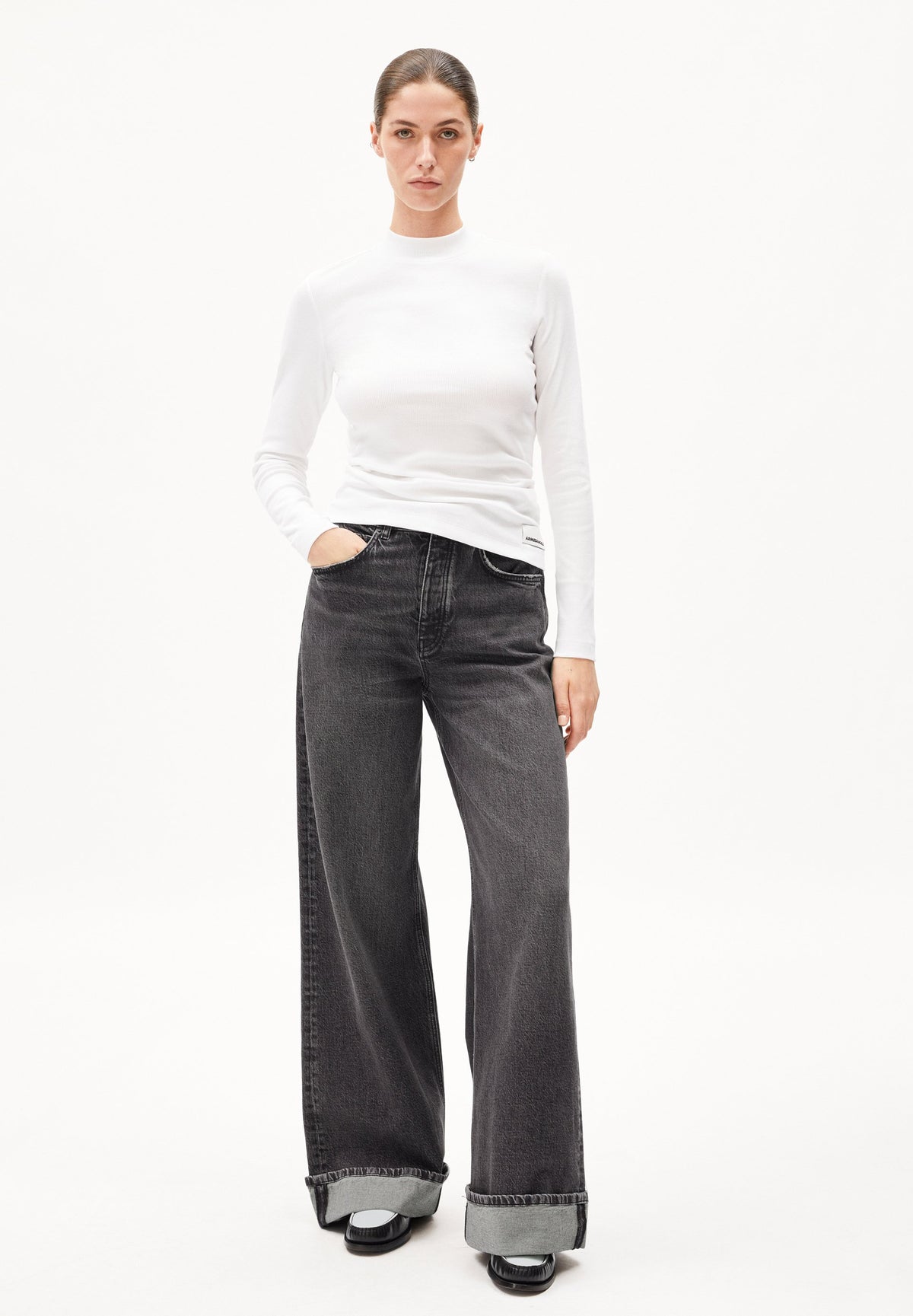Fatimaara Rib Longsleeve (White)