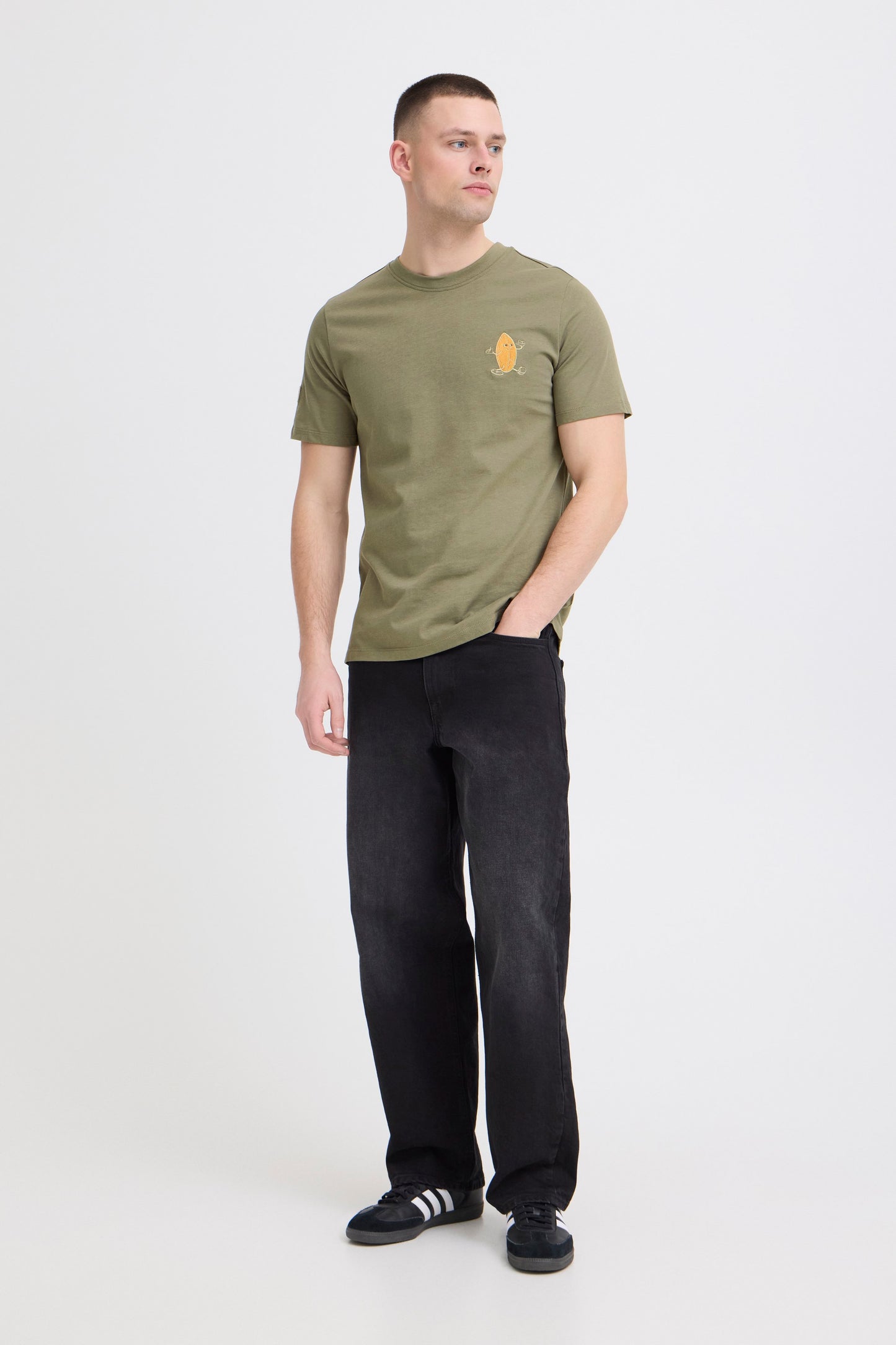 Bhsun Island Emb Tee (Dusty Oliv)