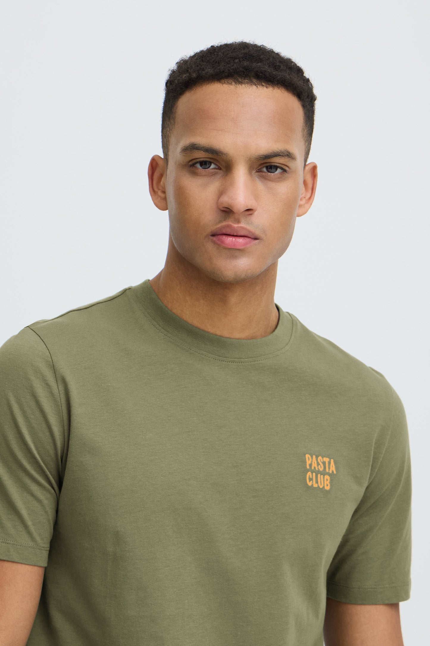 Bhkaan Emb S/s Tee (Dusty Oliv)