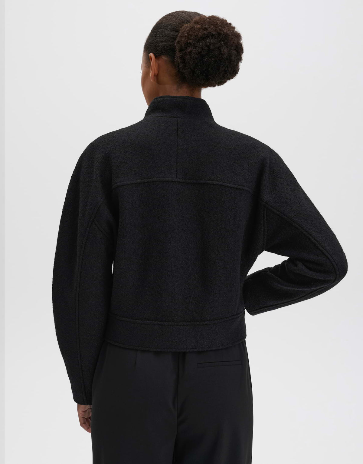 Nuvera (Black)