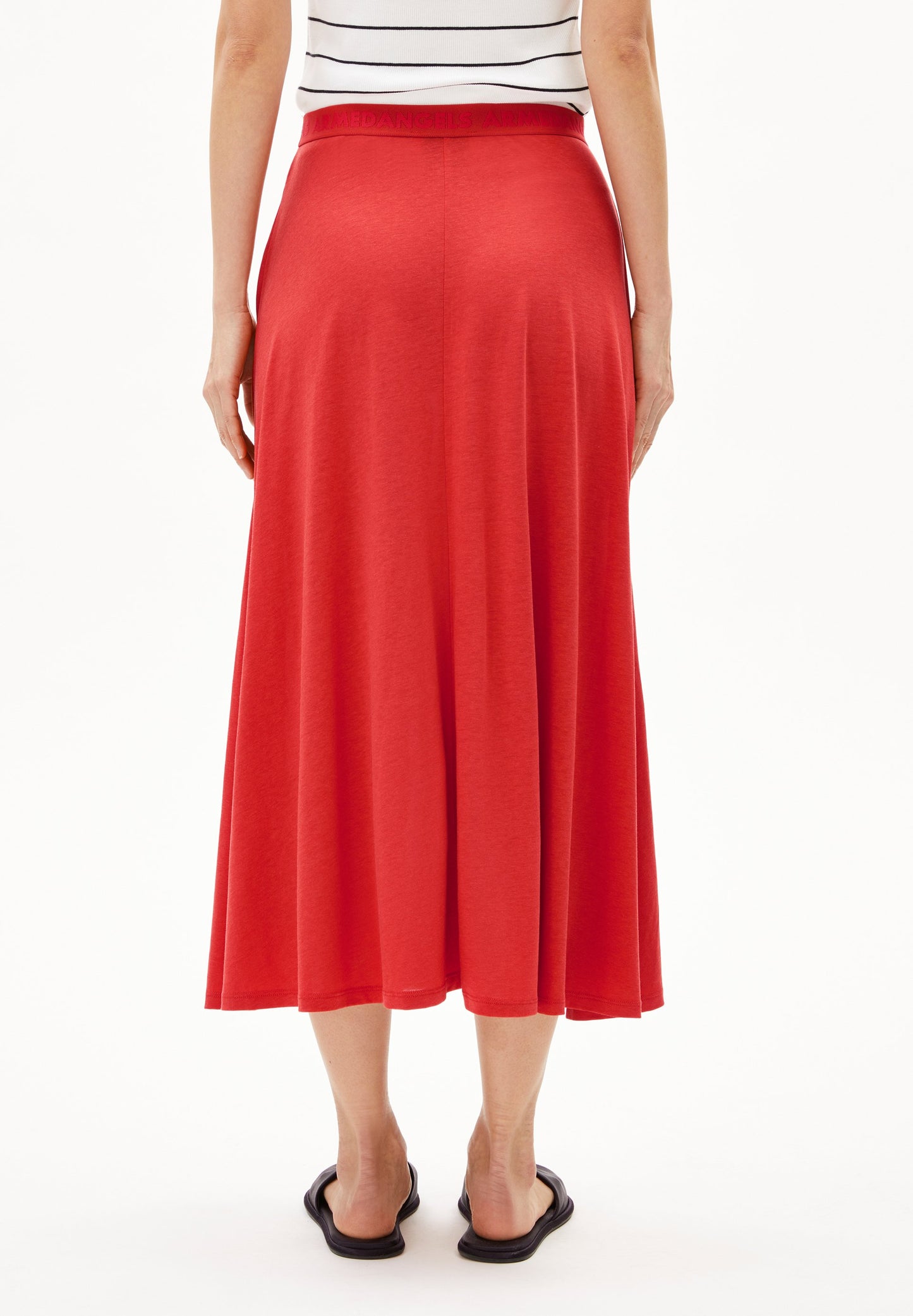 Ileniaa Laraa (Coral Blush)