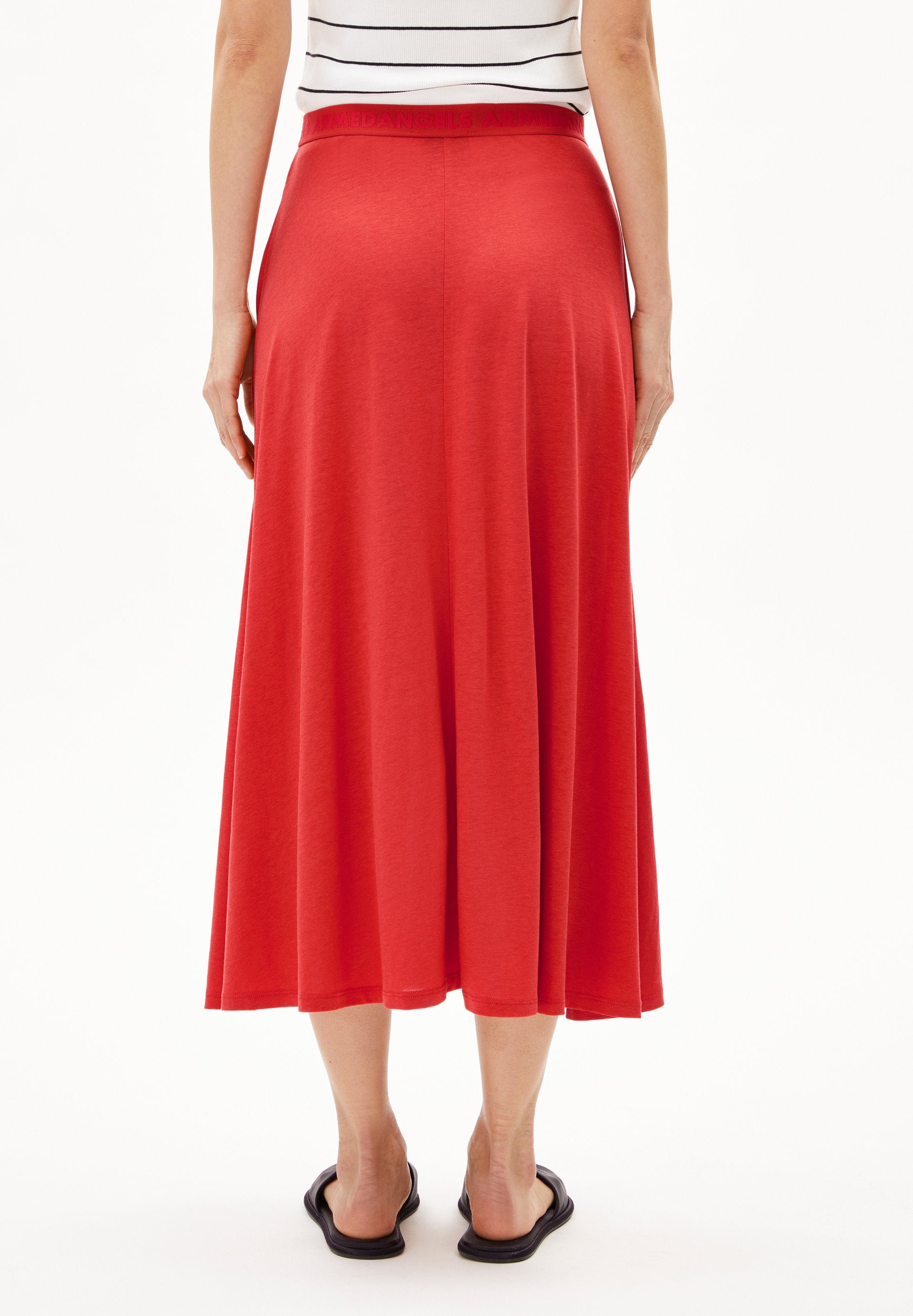 Ileniaa Laraa (Coral Blush)