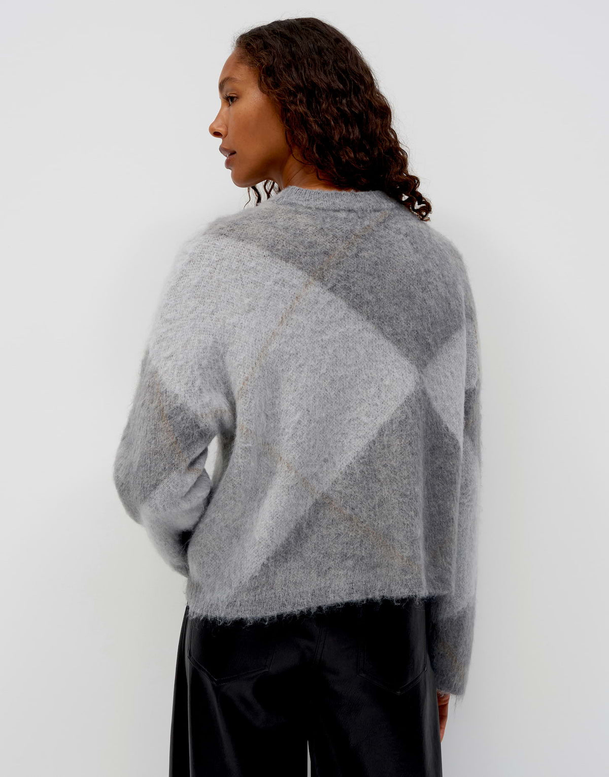 Pargyle (Quiet Grey)