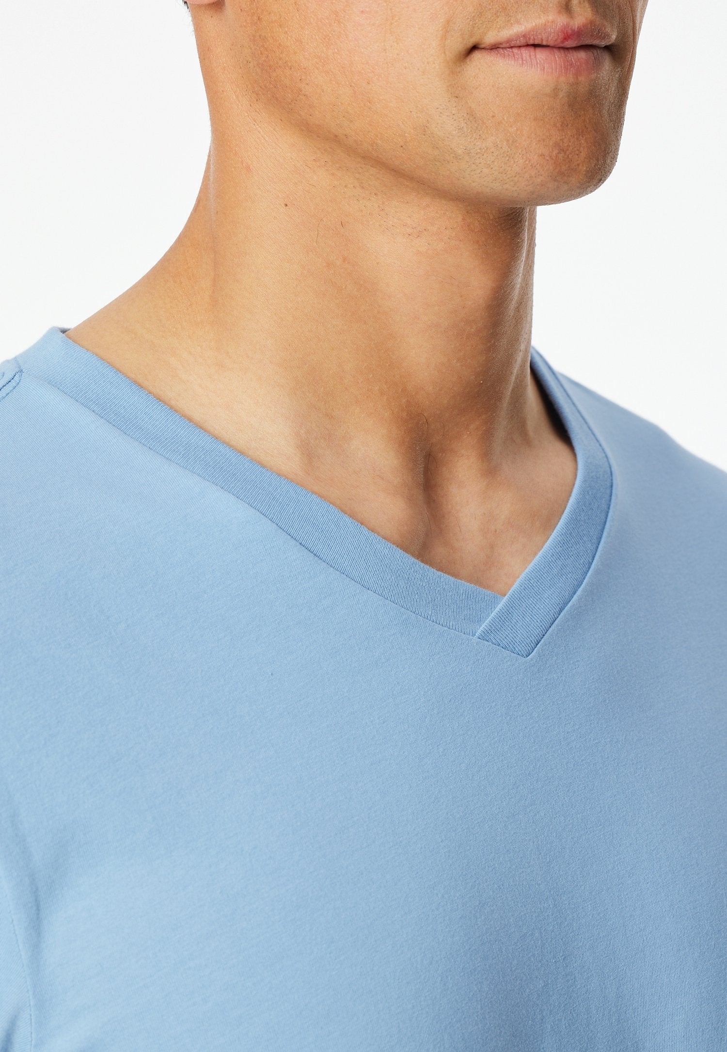 T-Shirt V-Ausschnitt (Pacific Blue)