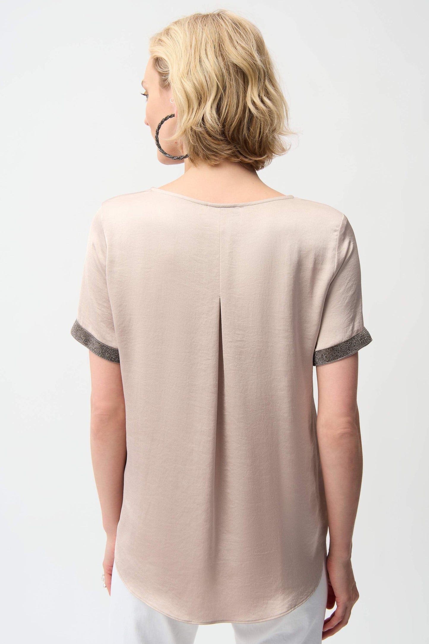 Oberteil aus recyceltem Satin mit Strasssteinen (Pergament)
