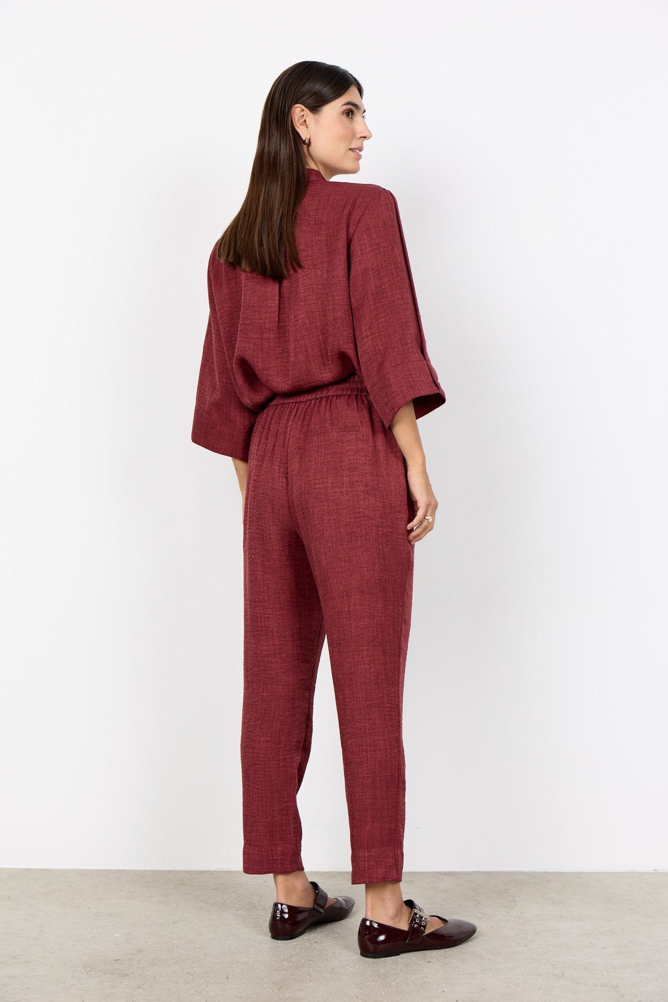 Sc-charissa 2-b (Oxblood Re)