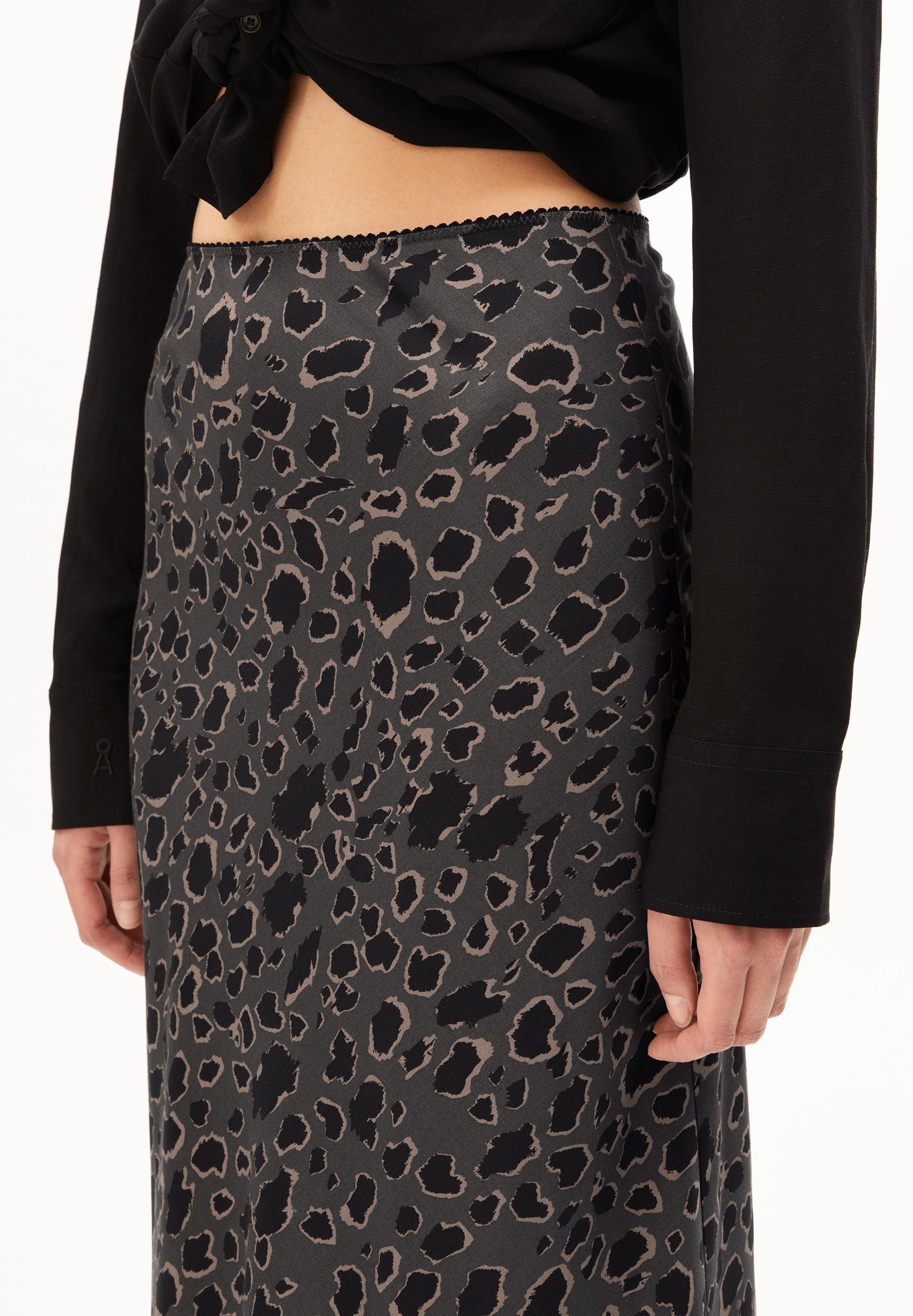 Leo Lenovaa Slip-skirt (Dark Steel-blac)