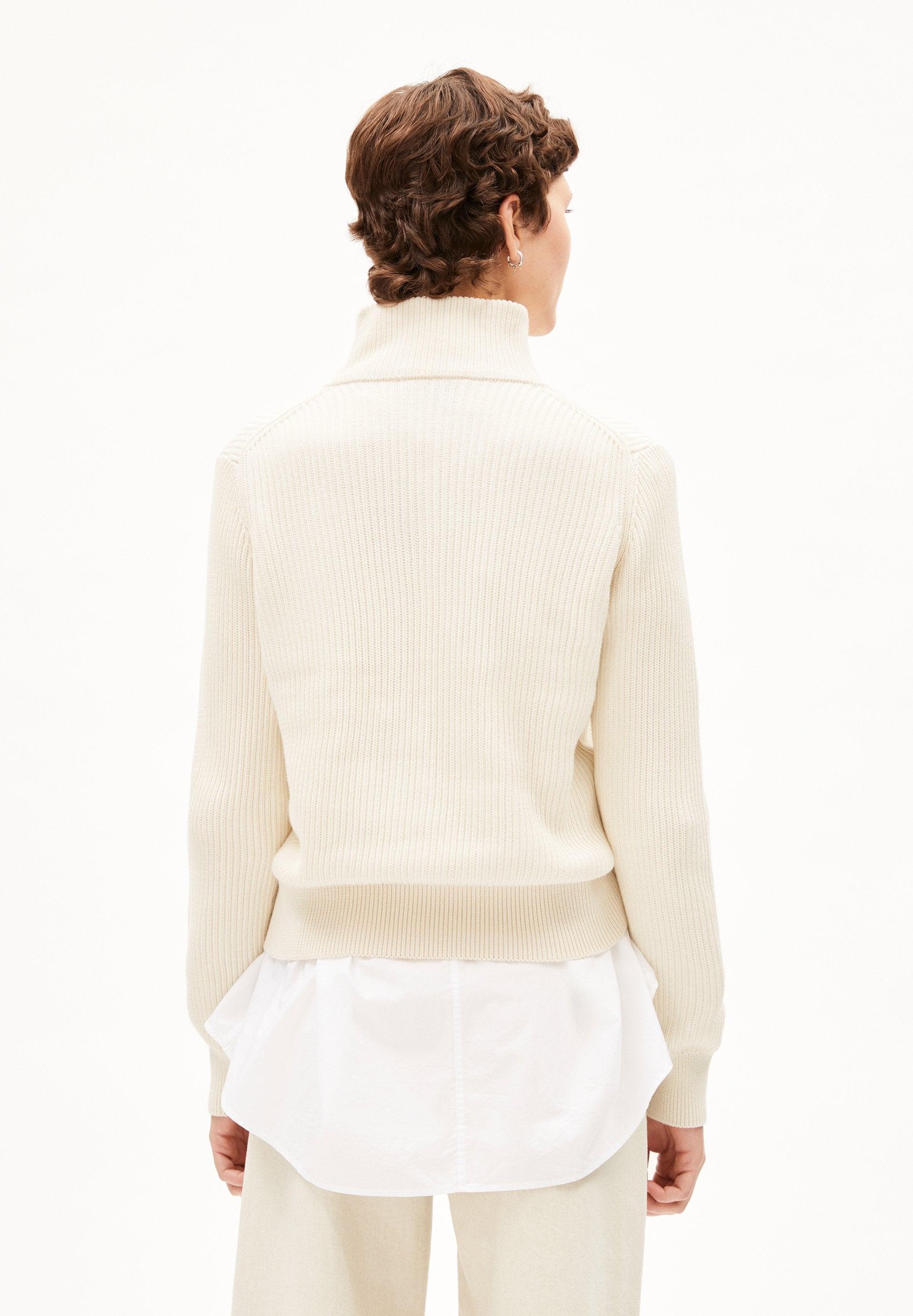 Rebeccaa Vanise (Oatmilk-light O)