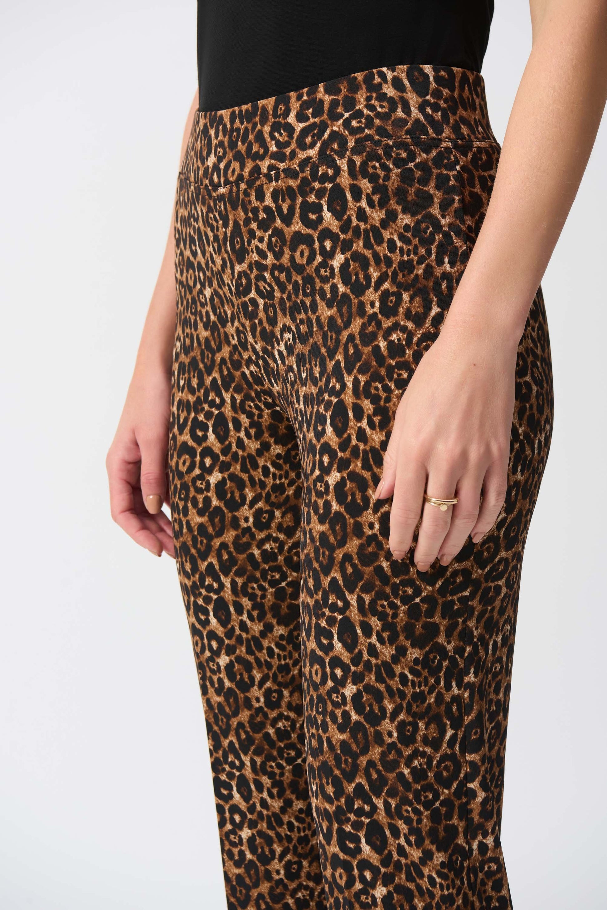 Schlupfhose aus feinem Jersey mit Animalprint (Beige/schwarz)