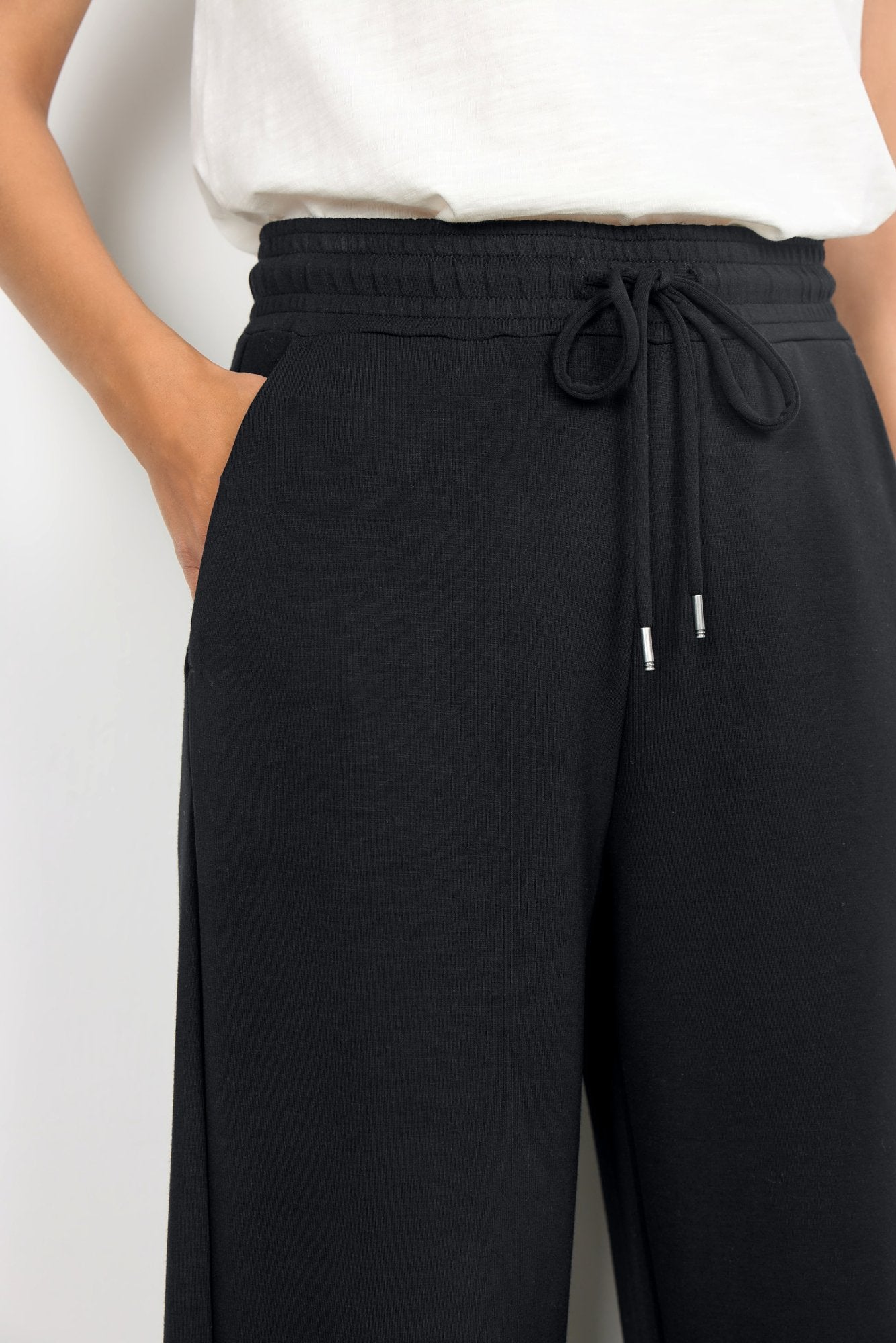 Sc-banu 33 (Black)