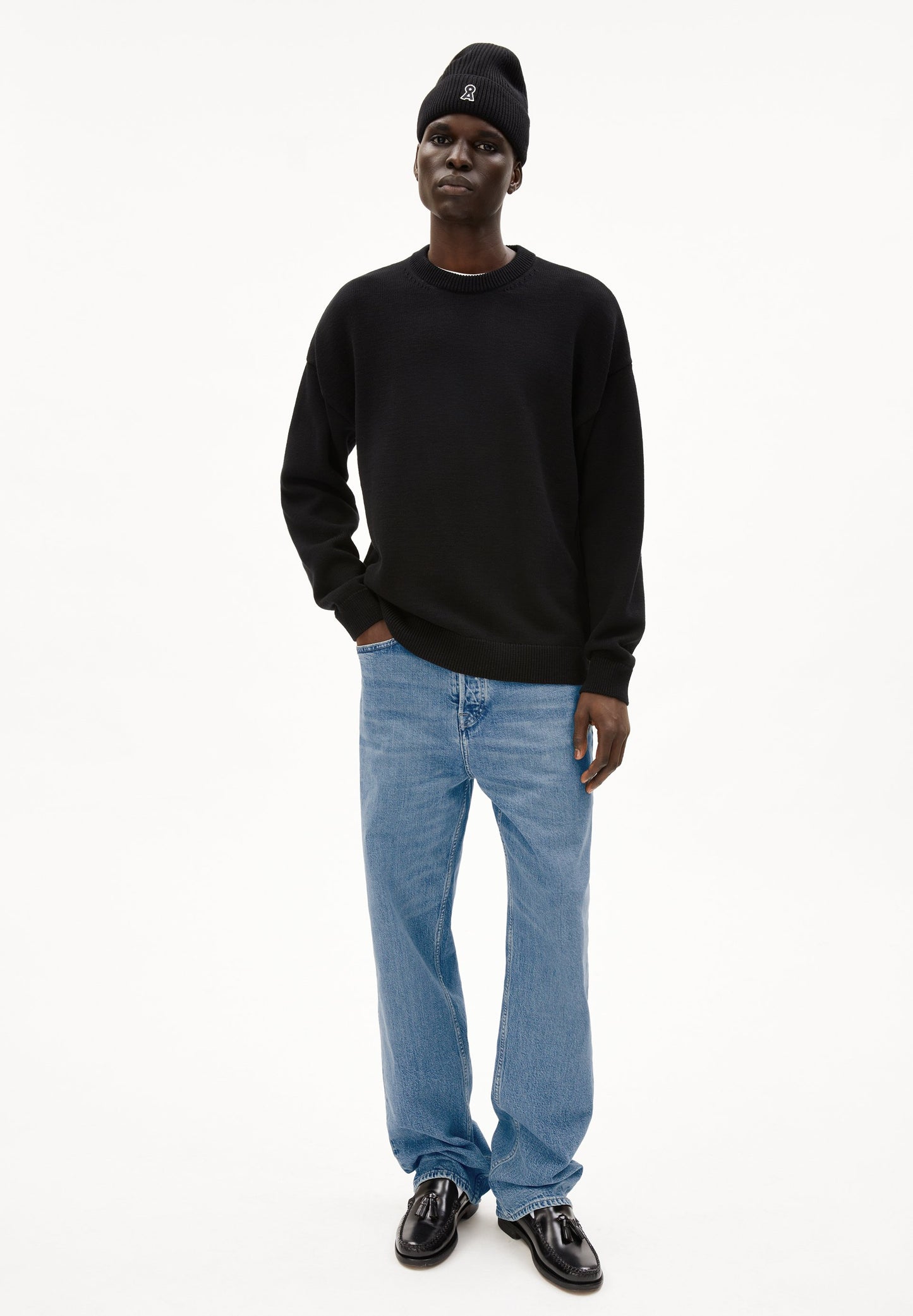 Jovaan (Black)
