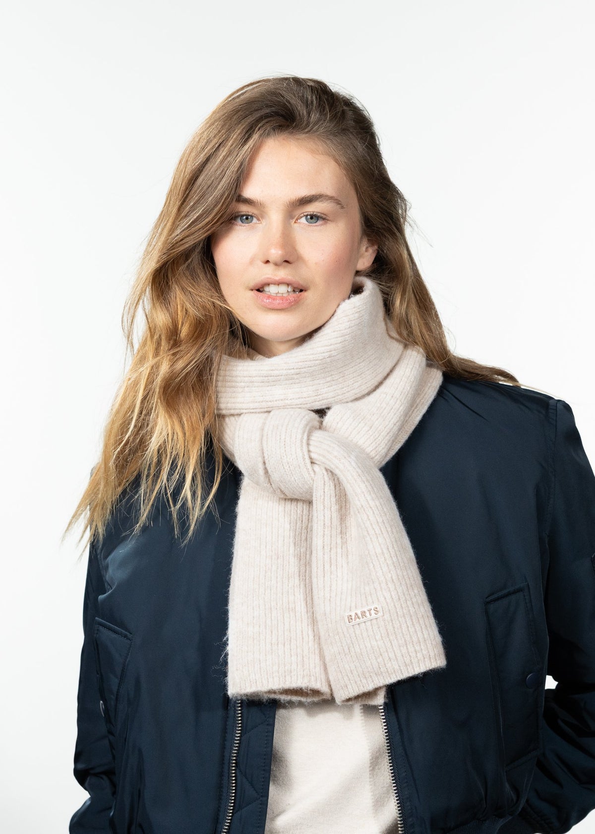 Ardelve Scarf (White Cream)