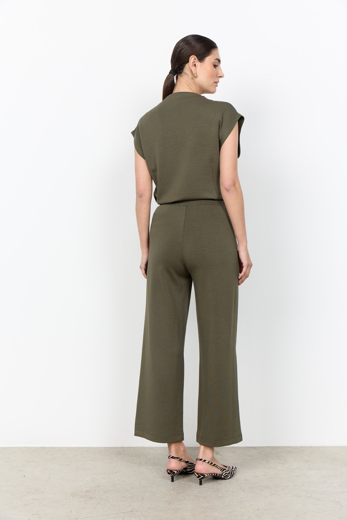 Sc-banu 33 (Dark Olive)