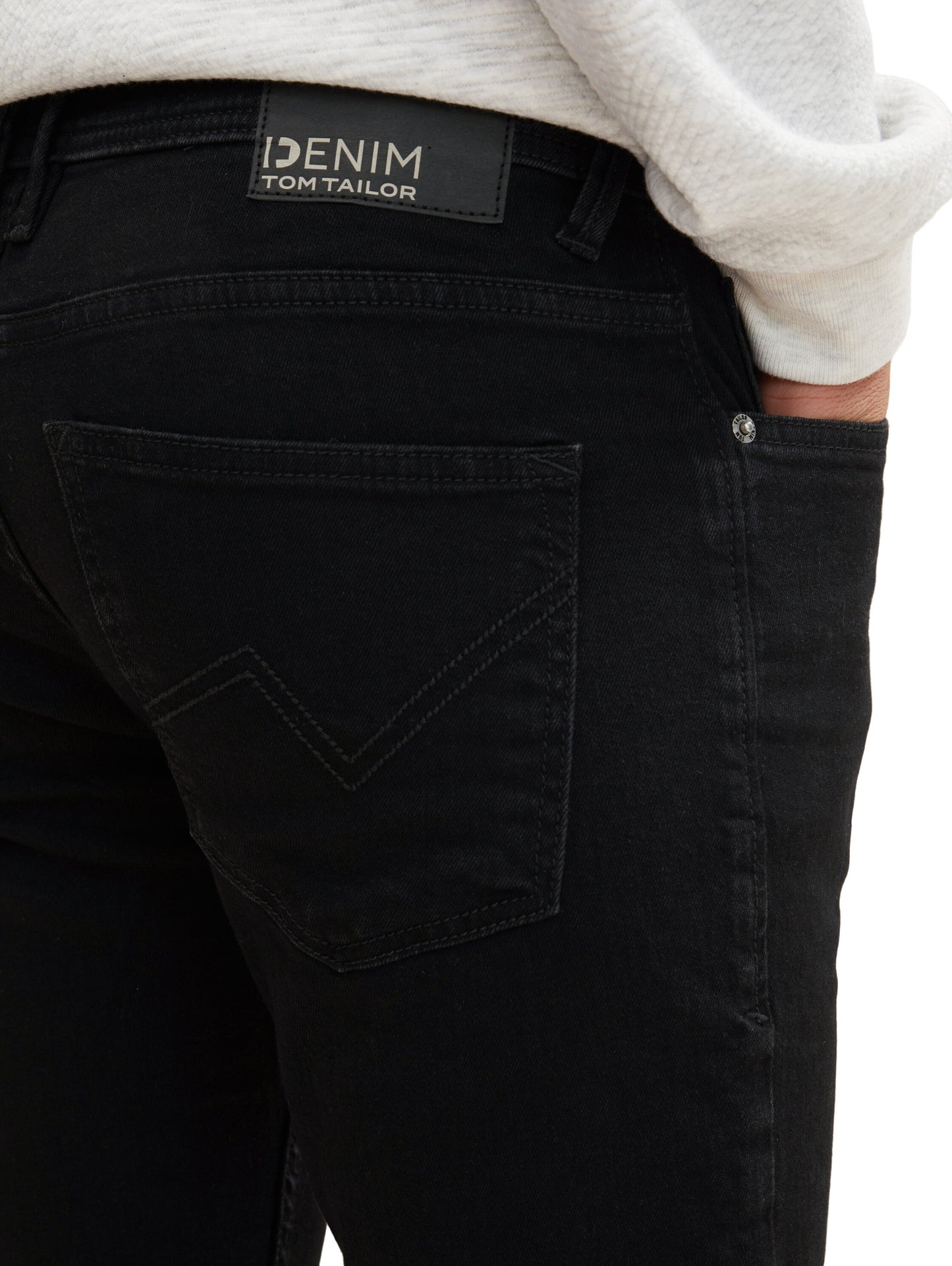 Piers Slim Superstretch Jeans (Black Denim)