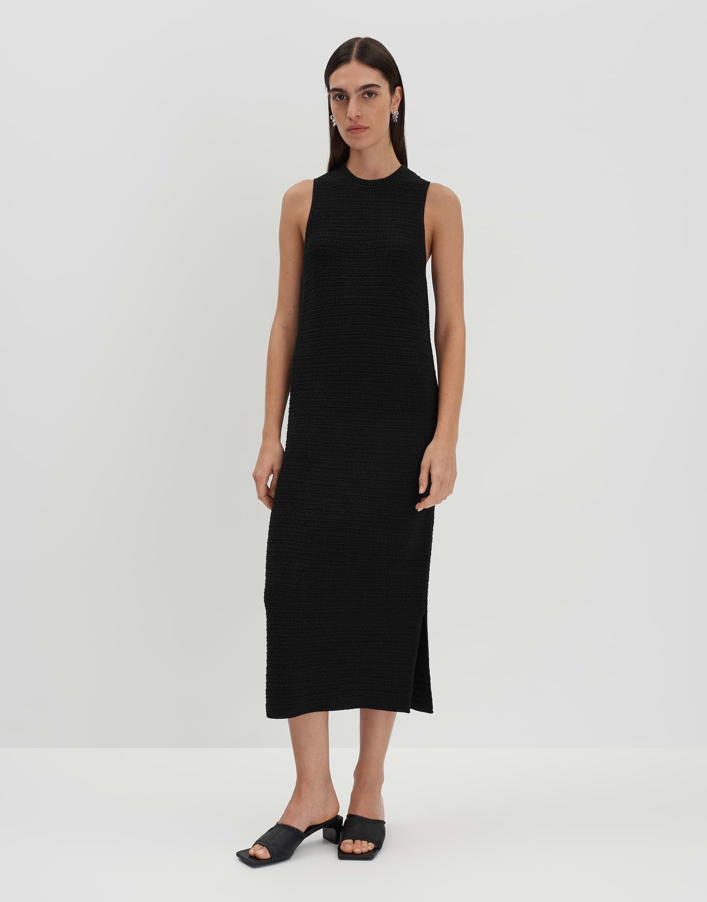 Quila (Black)