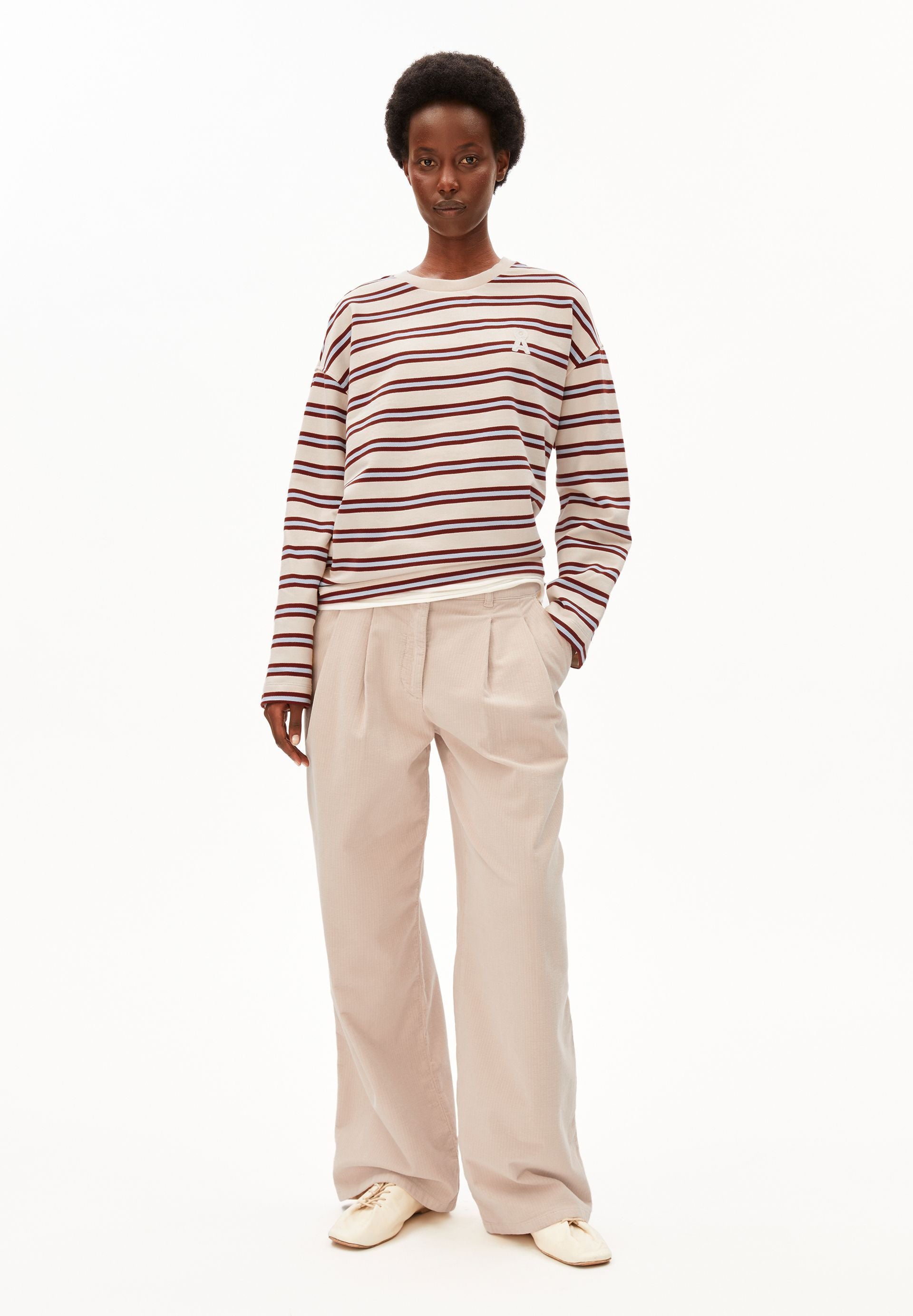 Iconic å Frankaa Bold (Undyed-velvet R)