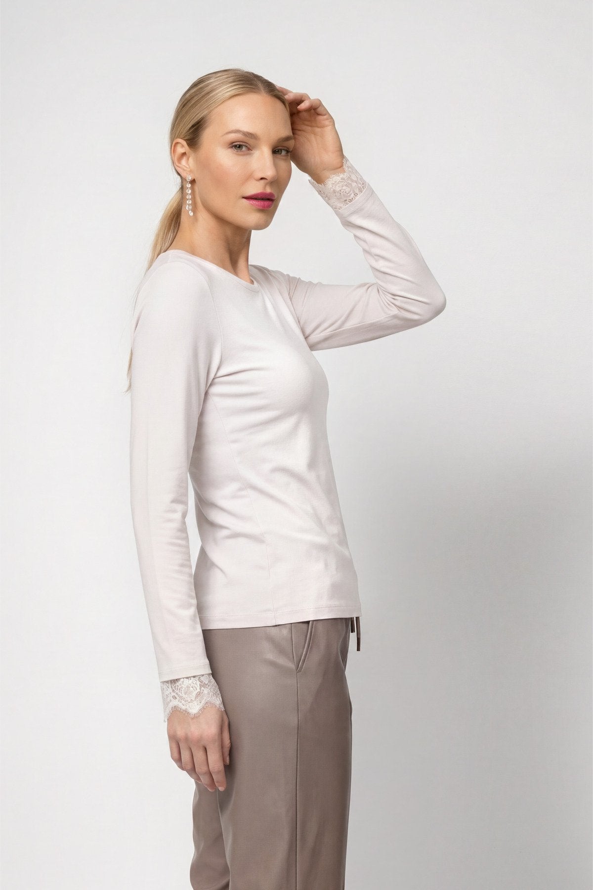Langarmshirt mit Spitzenborte (Pearly)