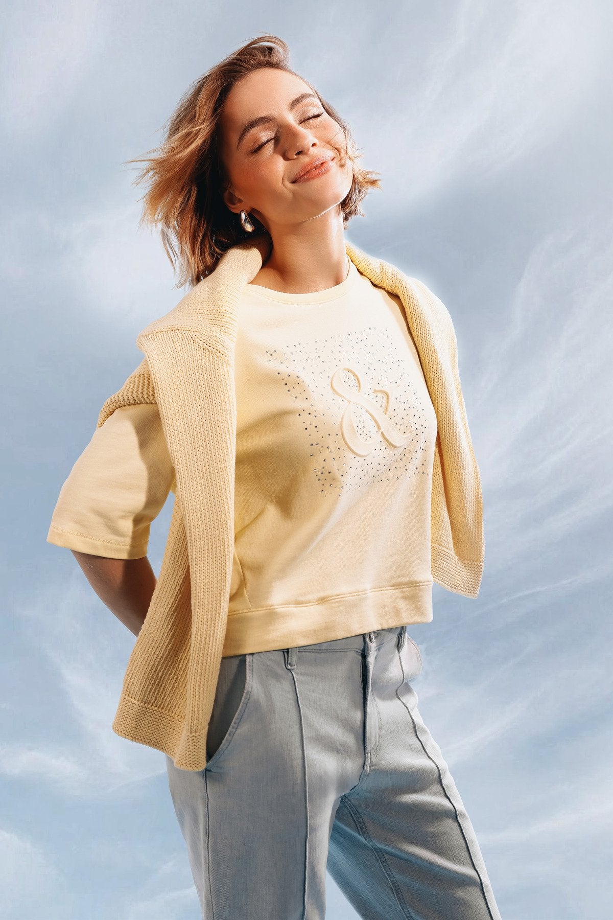 Sweatshirt (Pastel Yellow)