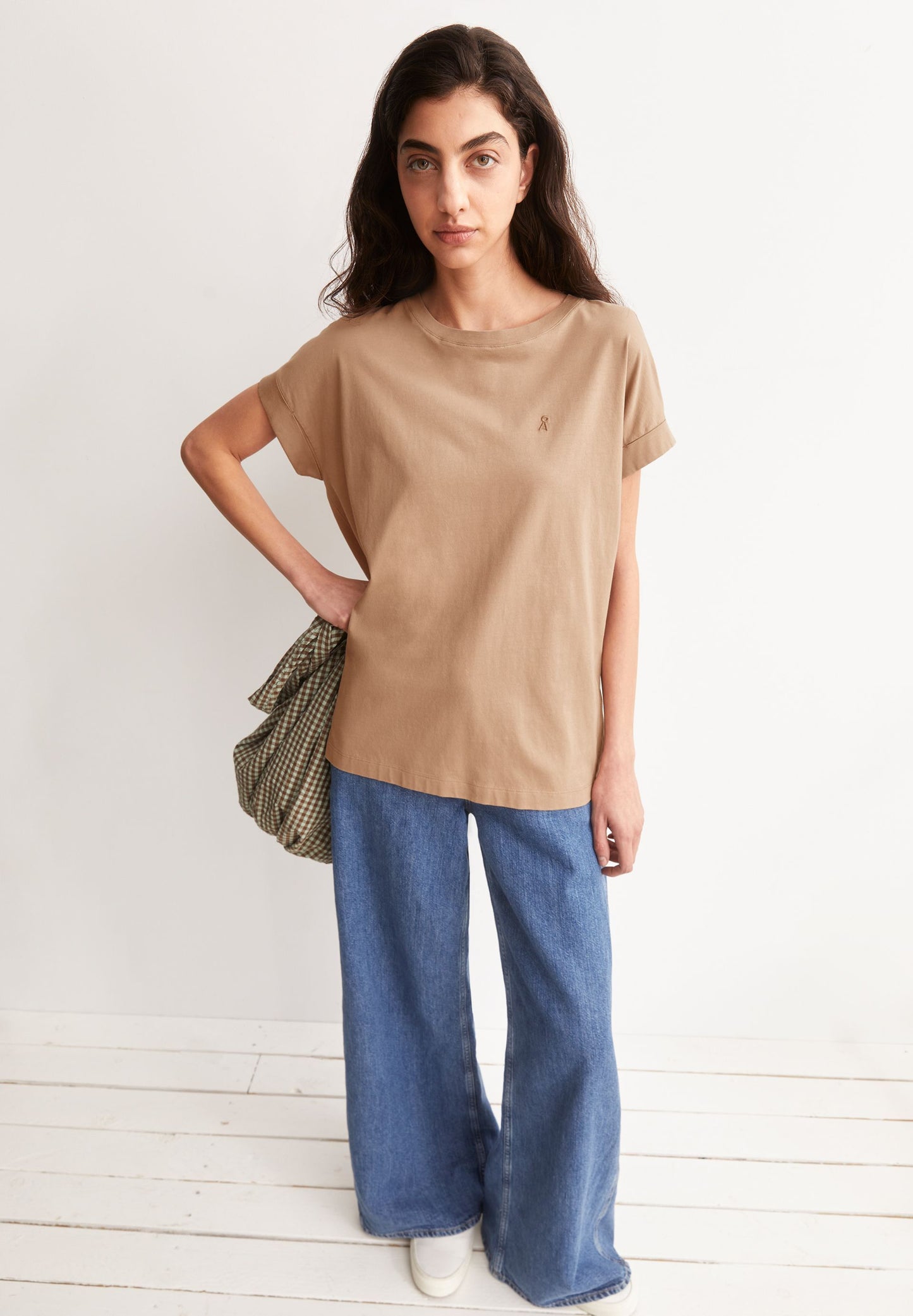 Idaara T-shirt (True Camel)
