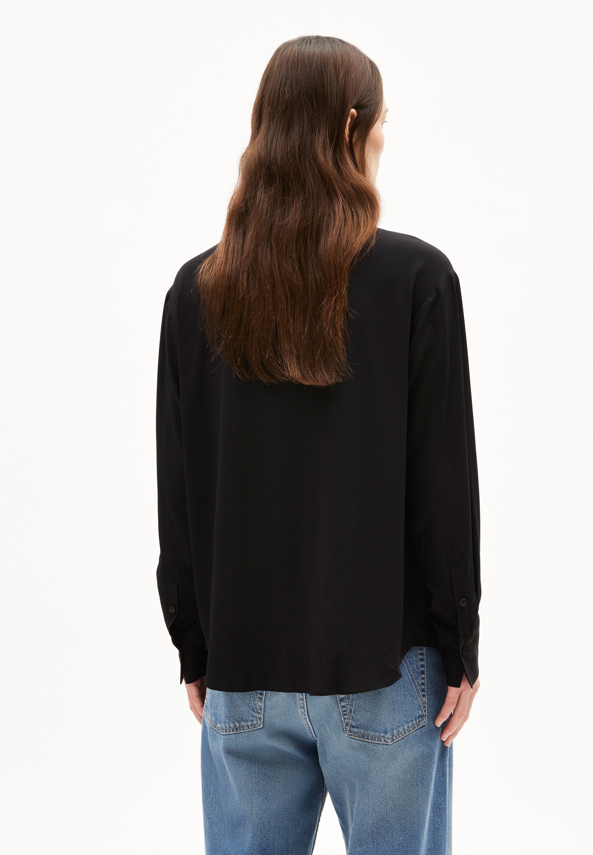 Larisaana Longsleeve (Black)