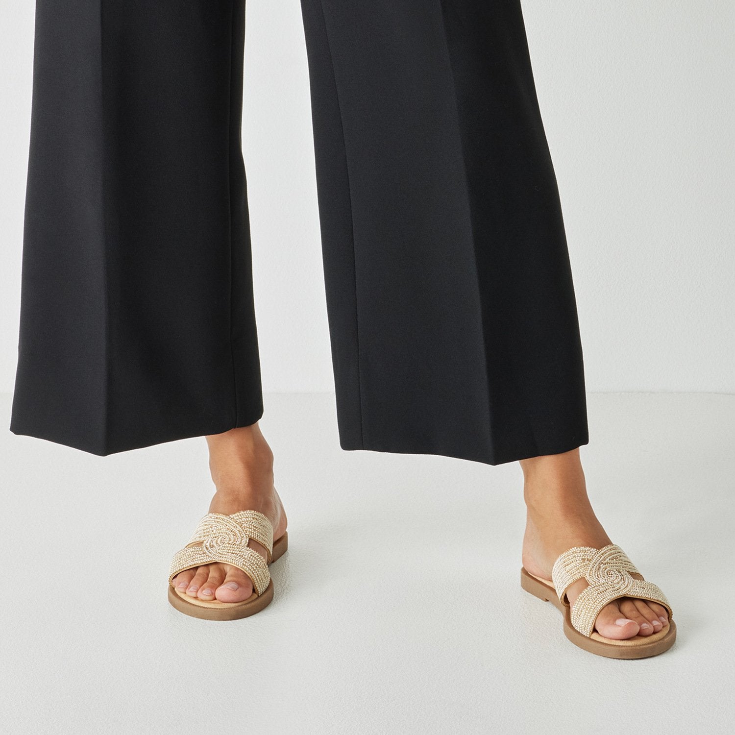 Pantolette (Sand Glam)