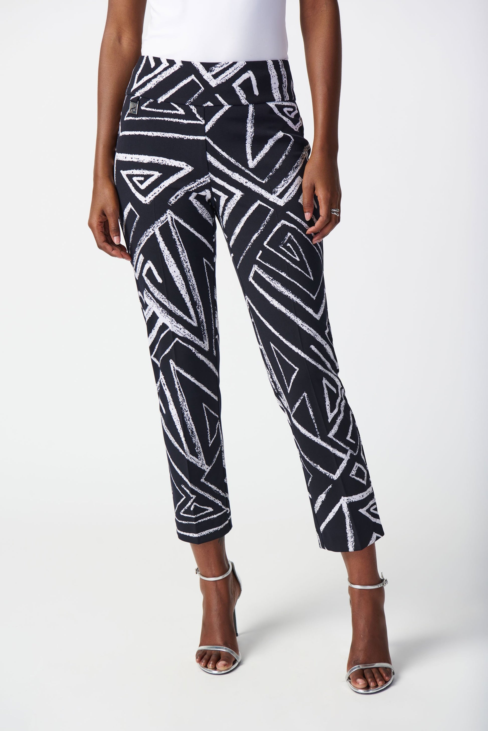 Schlupfhose mit geometrischem Muster (Marine/vanille)