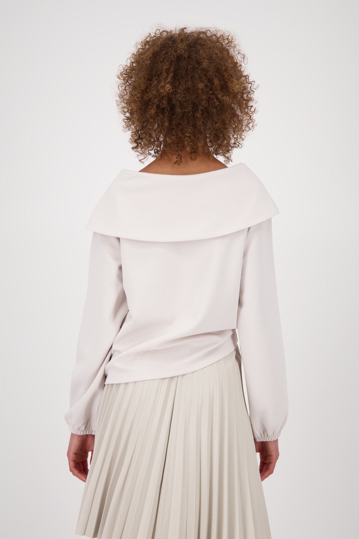 Sweatshirt (Oat Milk)