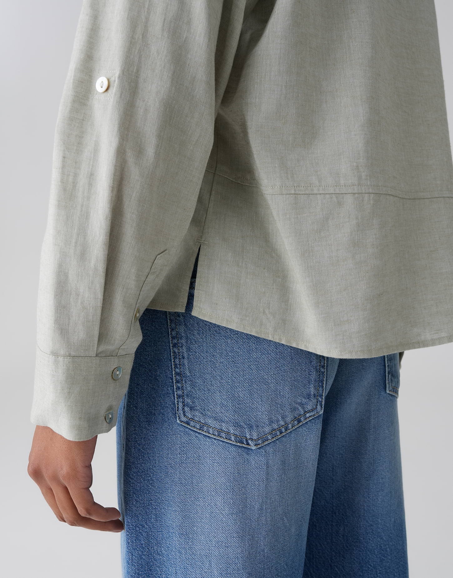 Feleen (Pale Olive)
