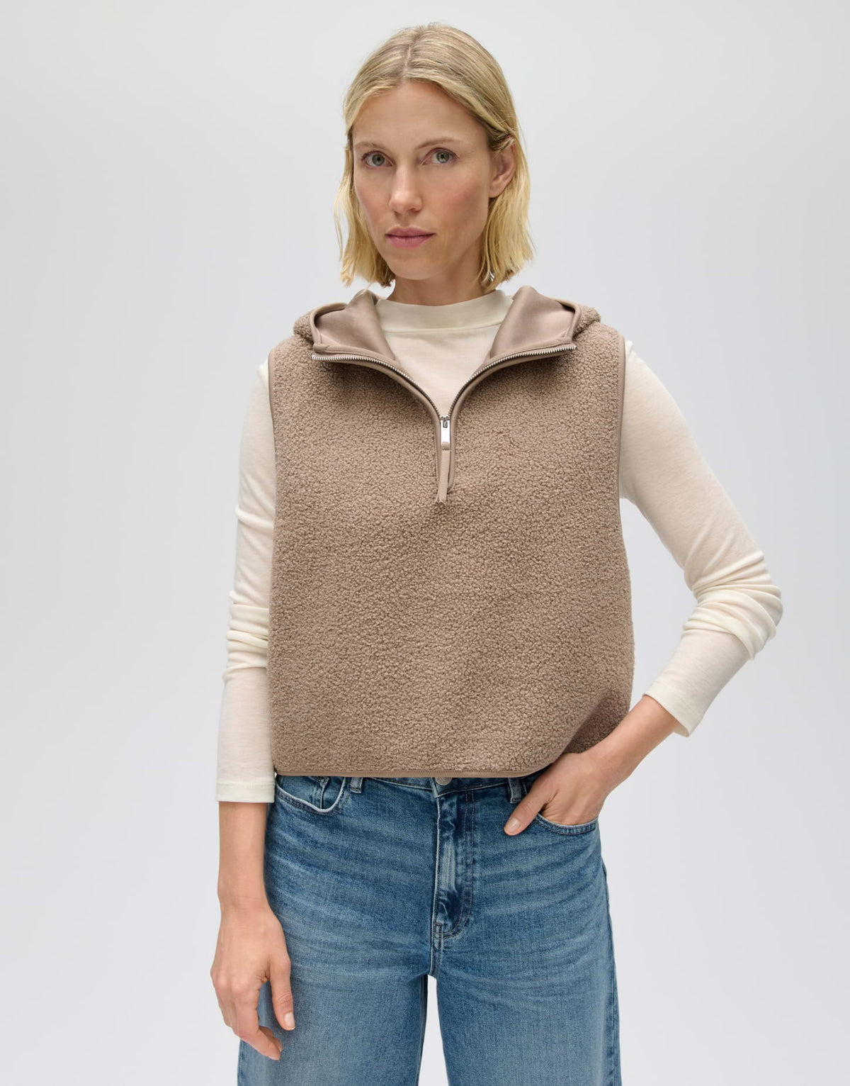 Akapu cape (Light Mocca)