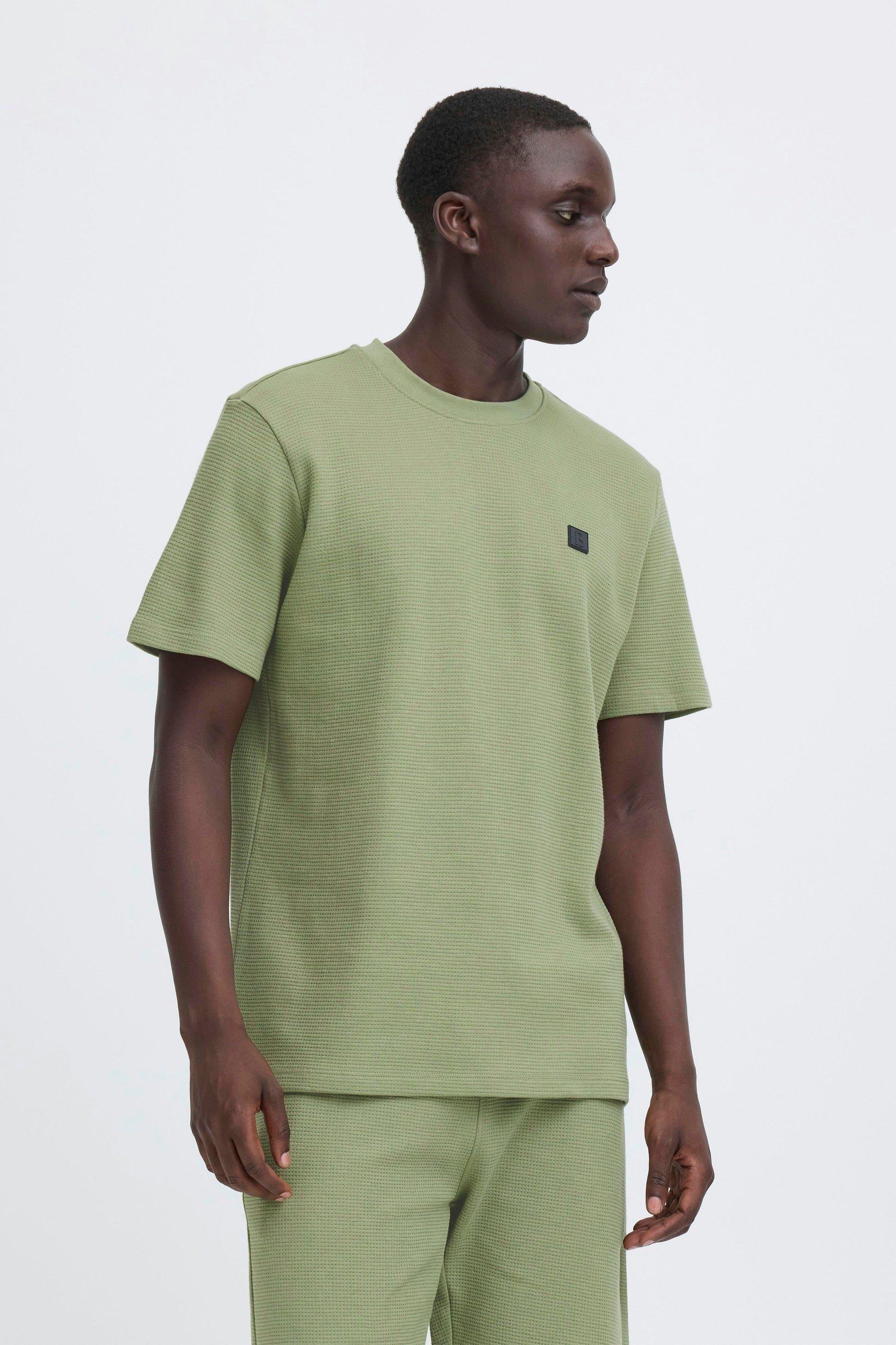 Bhfillip Tee (Oil Green)