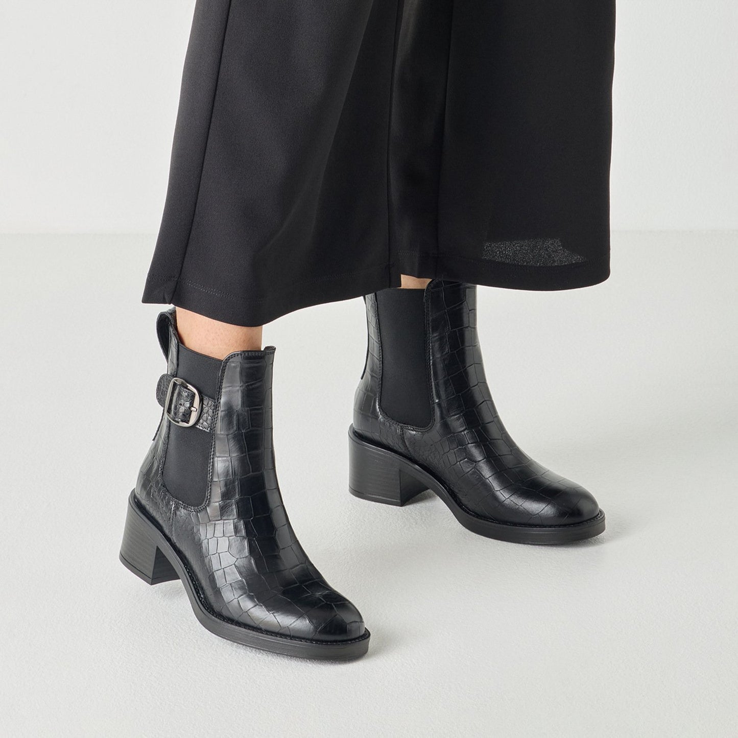 Stiefel (Black Croco)