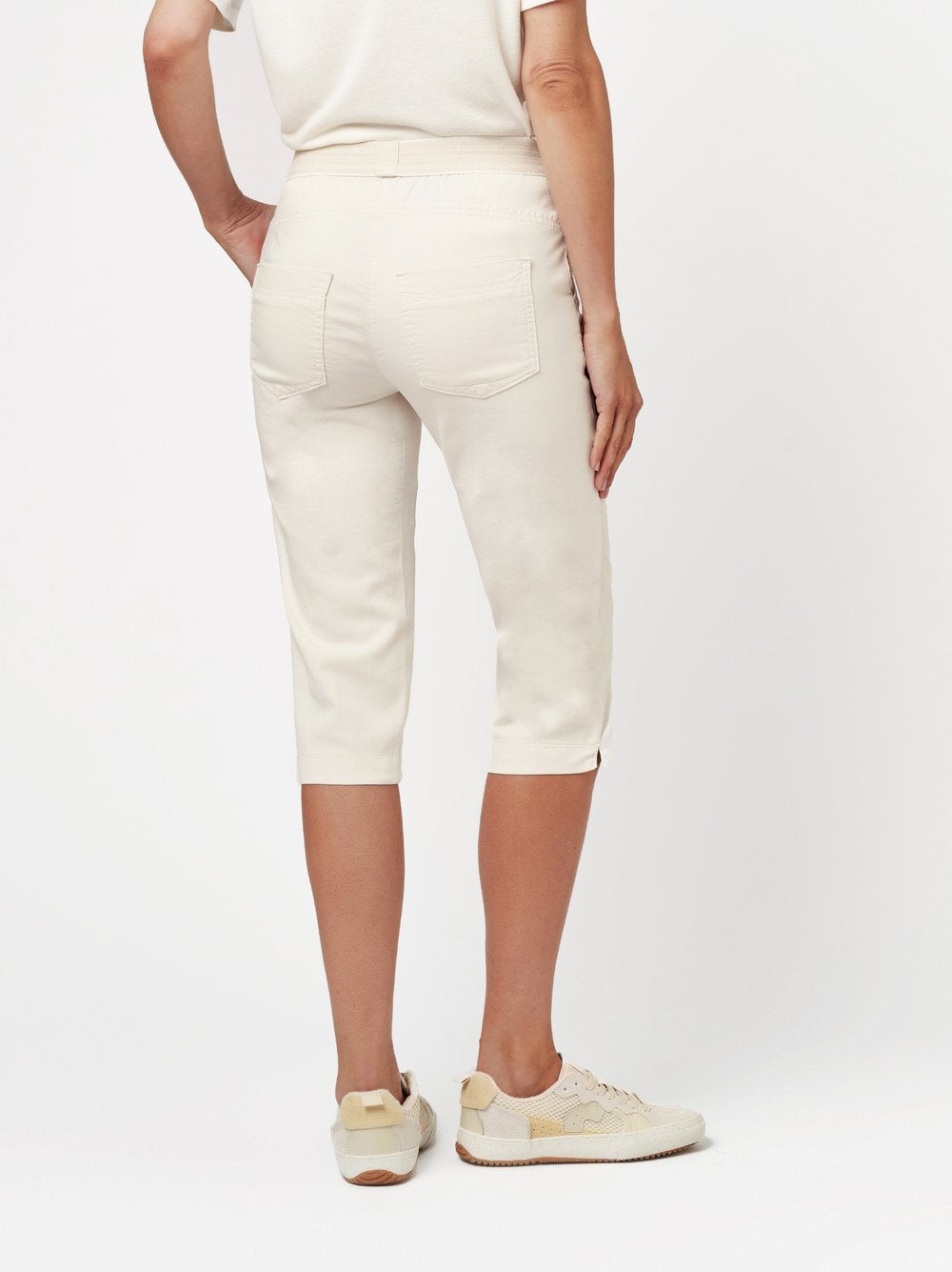 Sue Jogpant Capri (Sand)