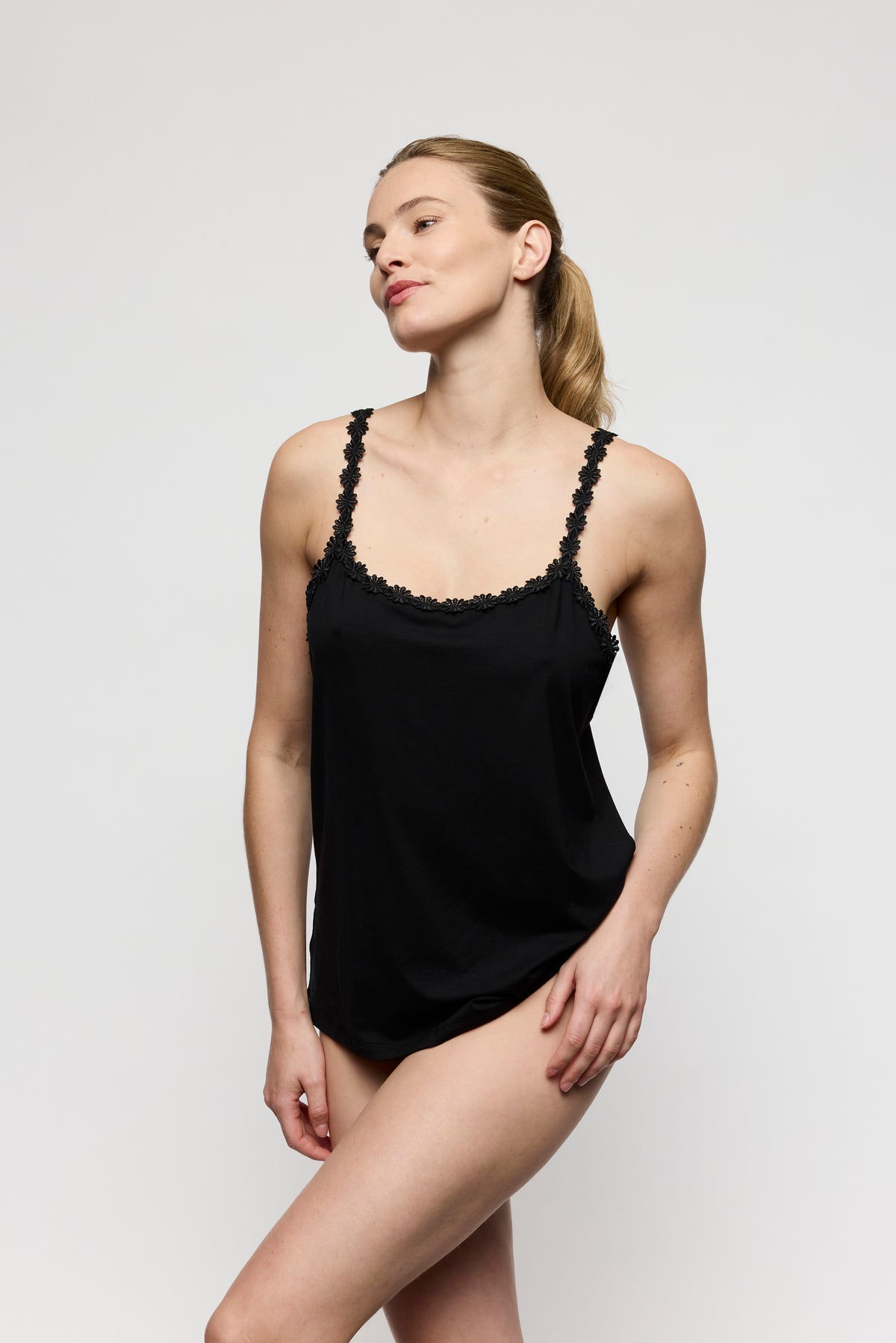 AVERO STUDIO schwarz Top ohne Cup (Zwa)