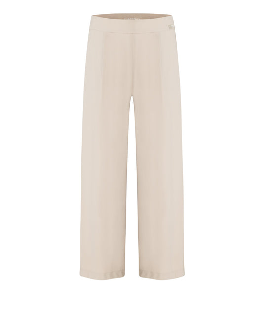 Arina cropped (Safari Dust)